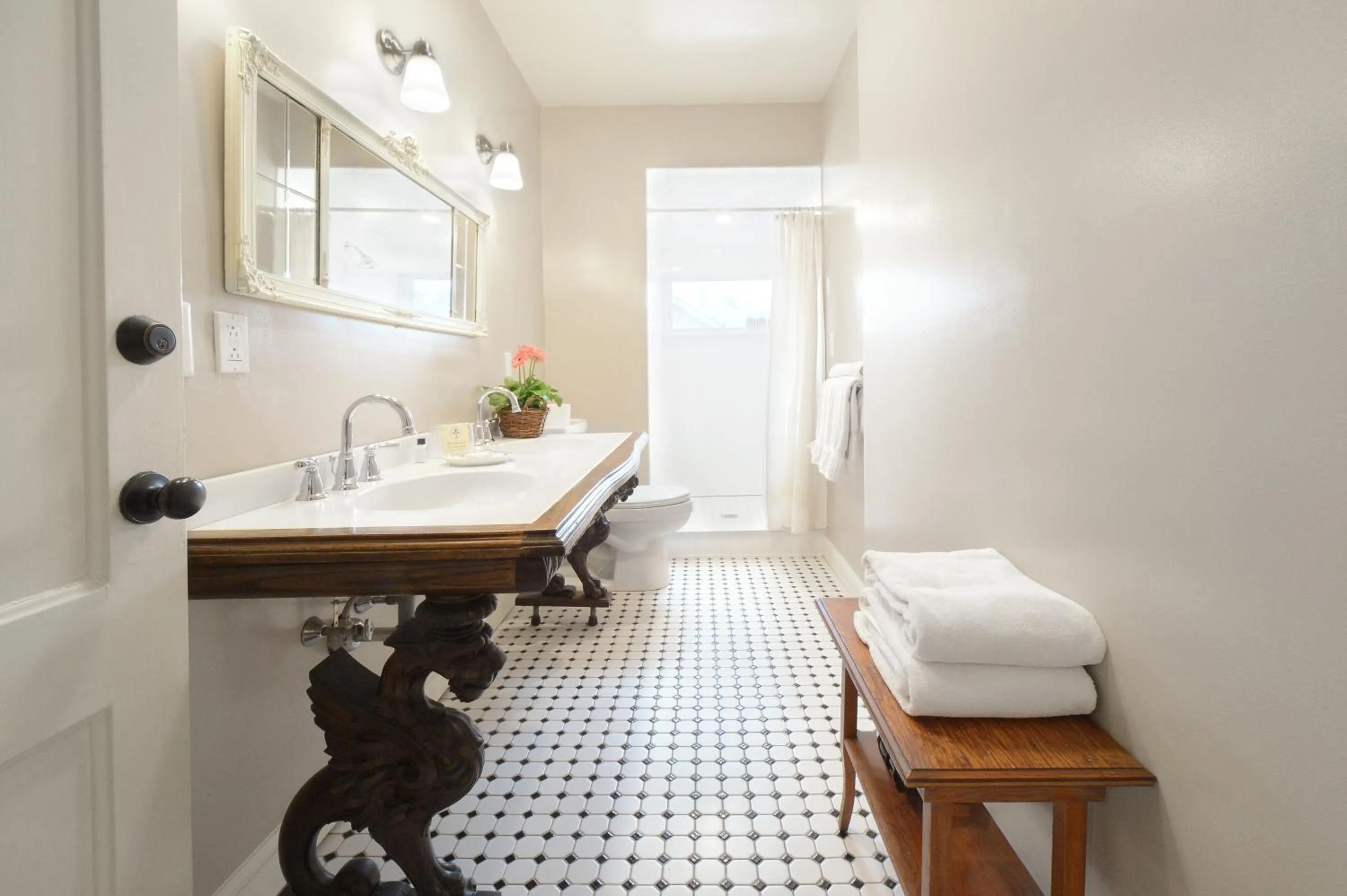 Bathroom in The Springwater Bed and Breakfast