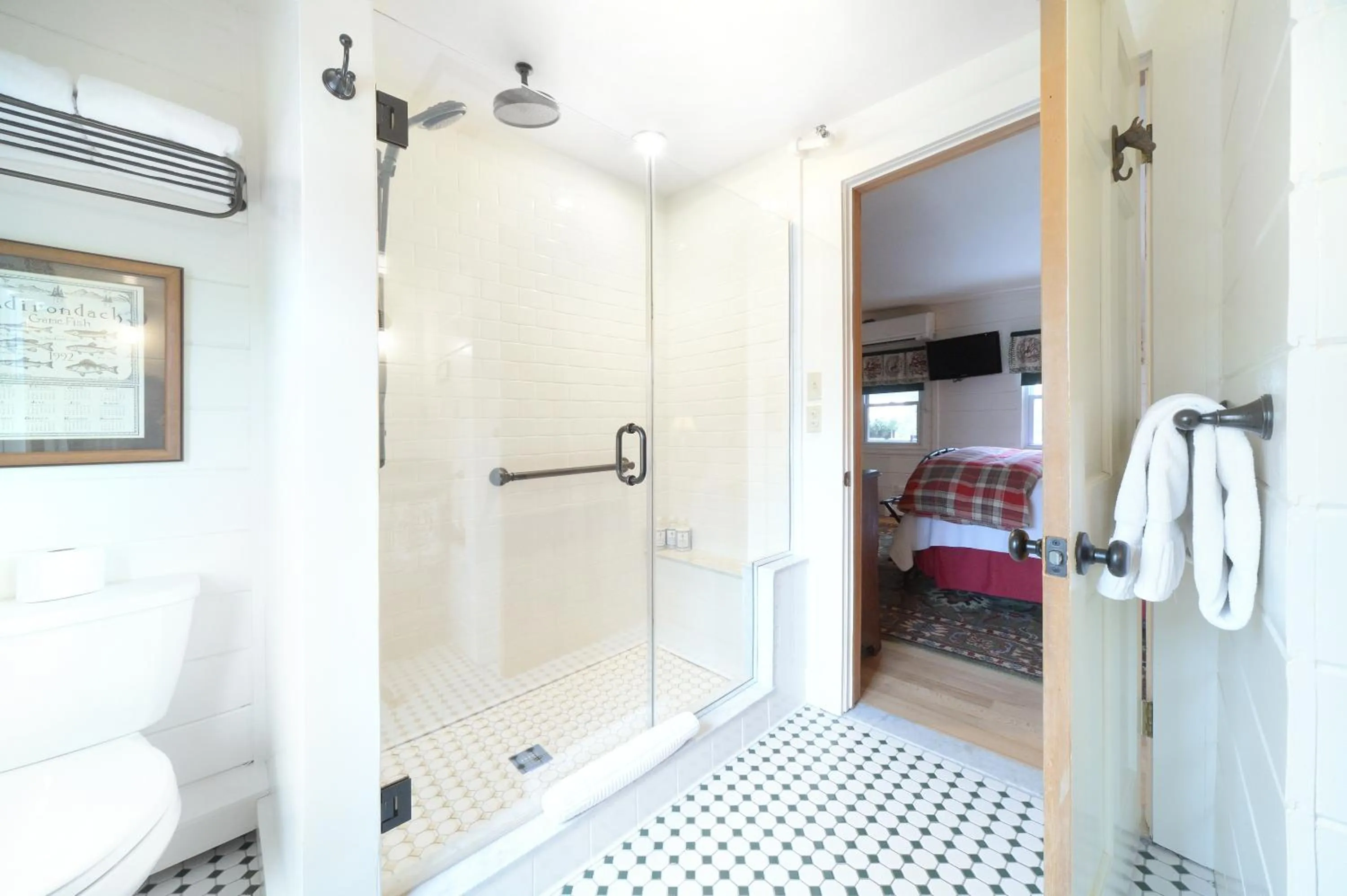 Shower in The Springwater Bed and Breakfast