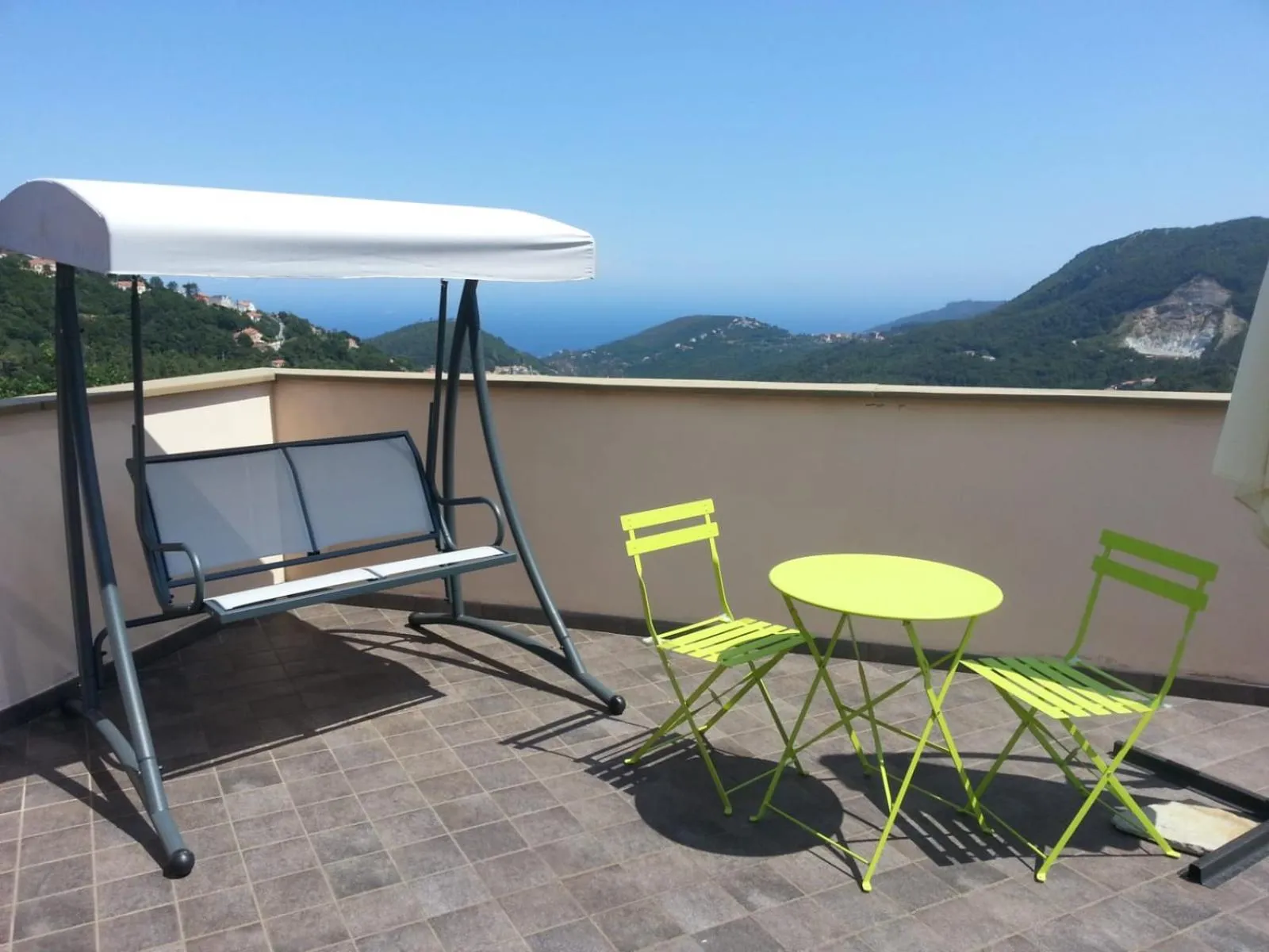 Property building in Suite con vista