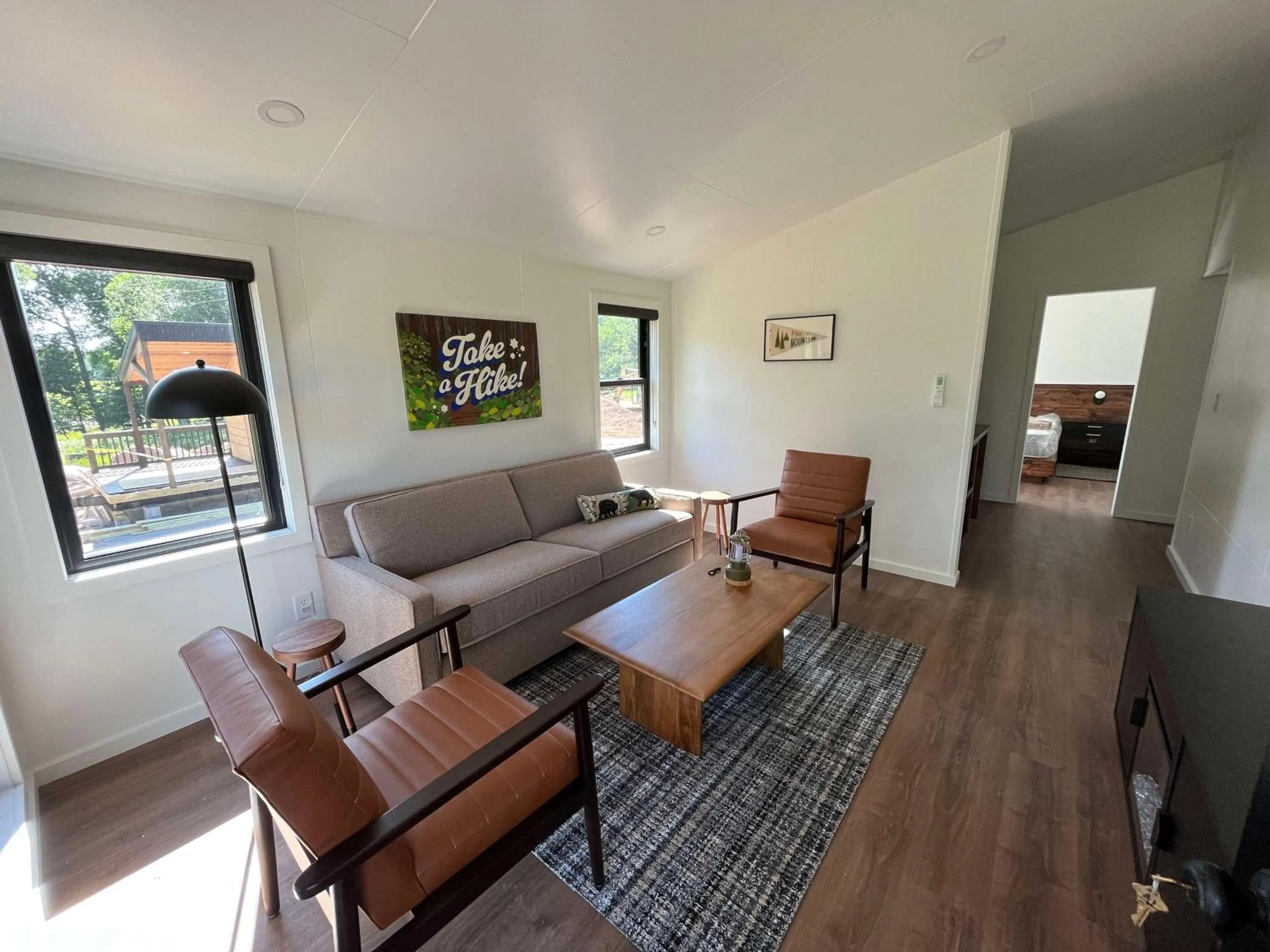 Photo of the whole room in Pine Mountain Resort