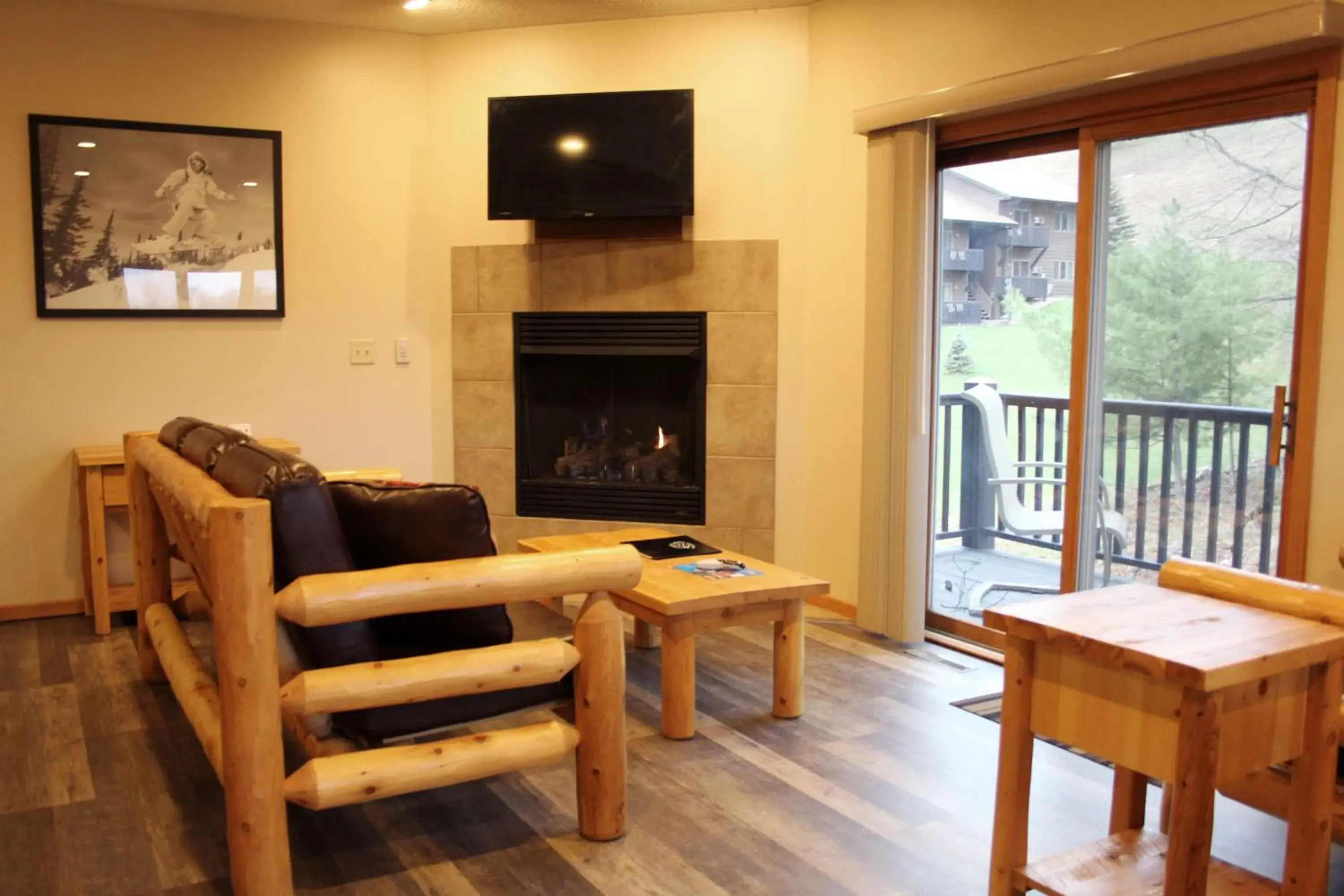Bedroom in Pine Mountain Resort Bedroom in Pine Mountain Resort