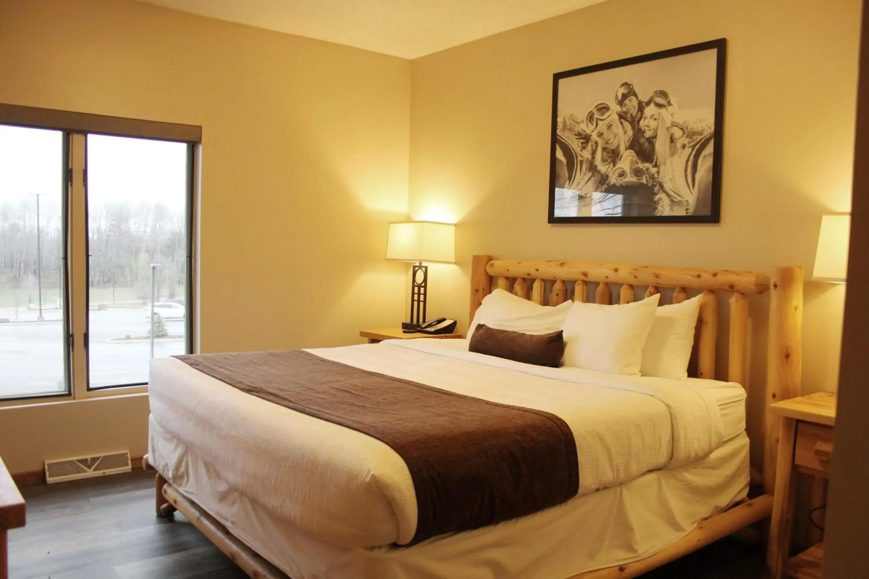 Bedroom, Bed in Pine Mountain Resort Bedroom, Bed in Pine Mountain Resort