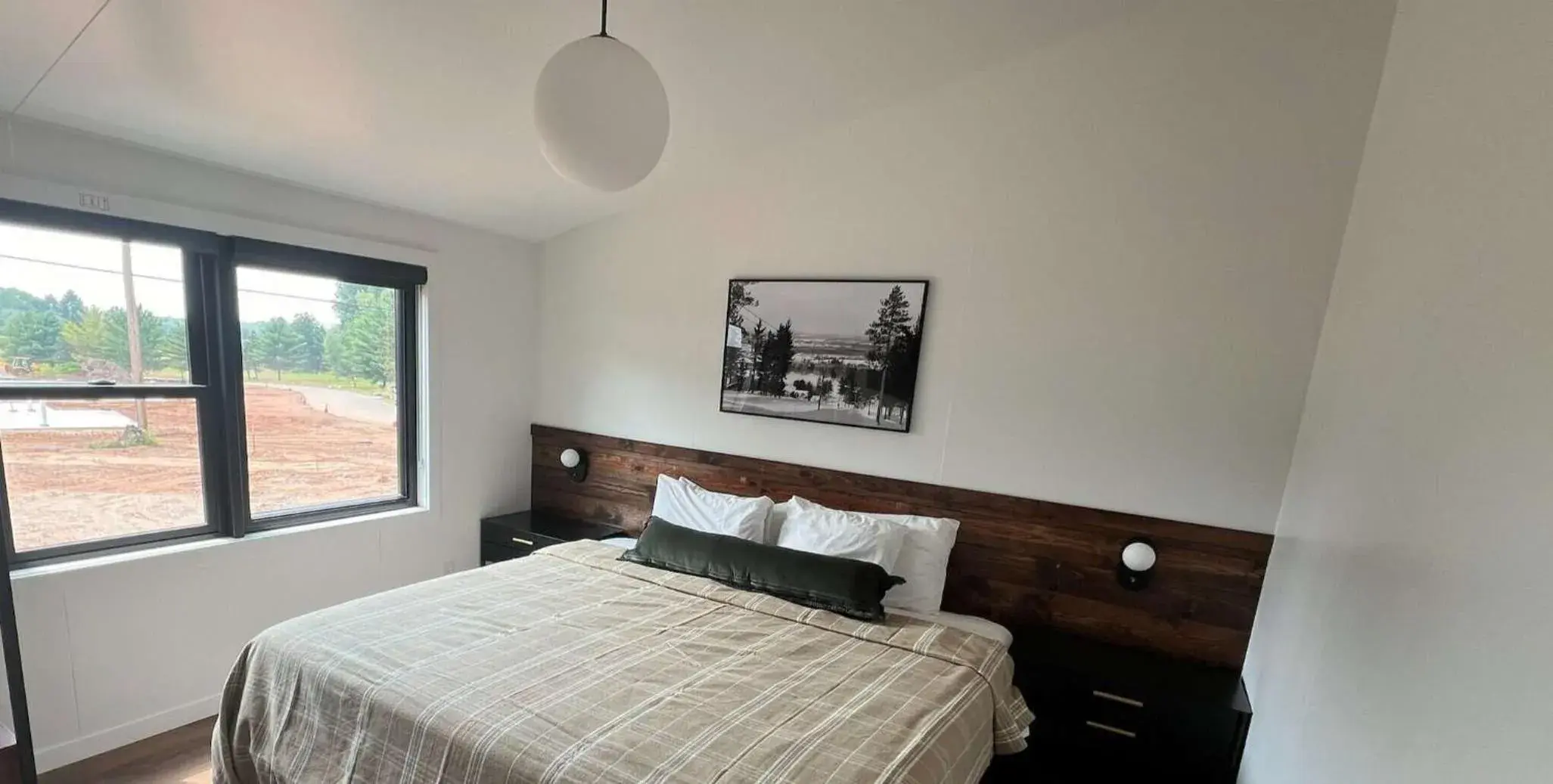 Photo of the whole room, Bed in Pine Mountain Resort Photo of the whole room, Bed in Pine Mountain Resort