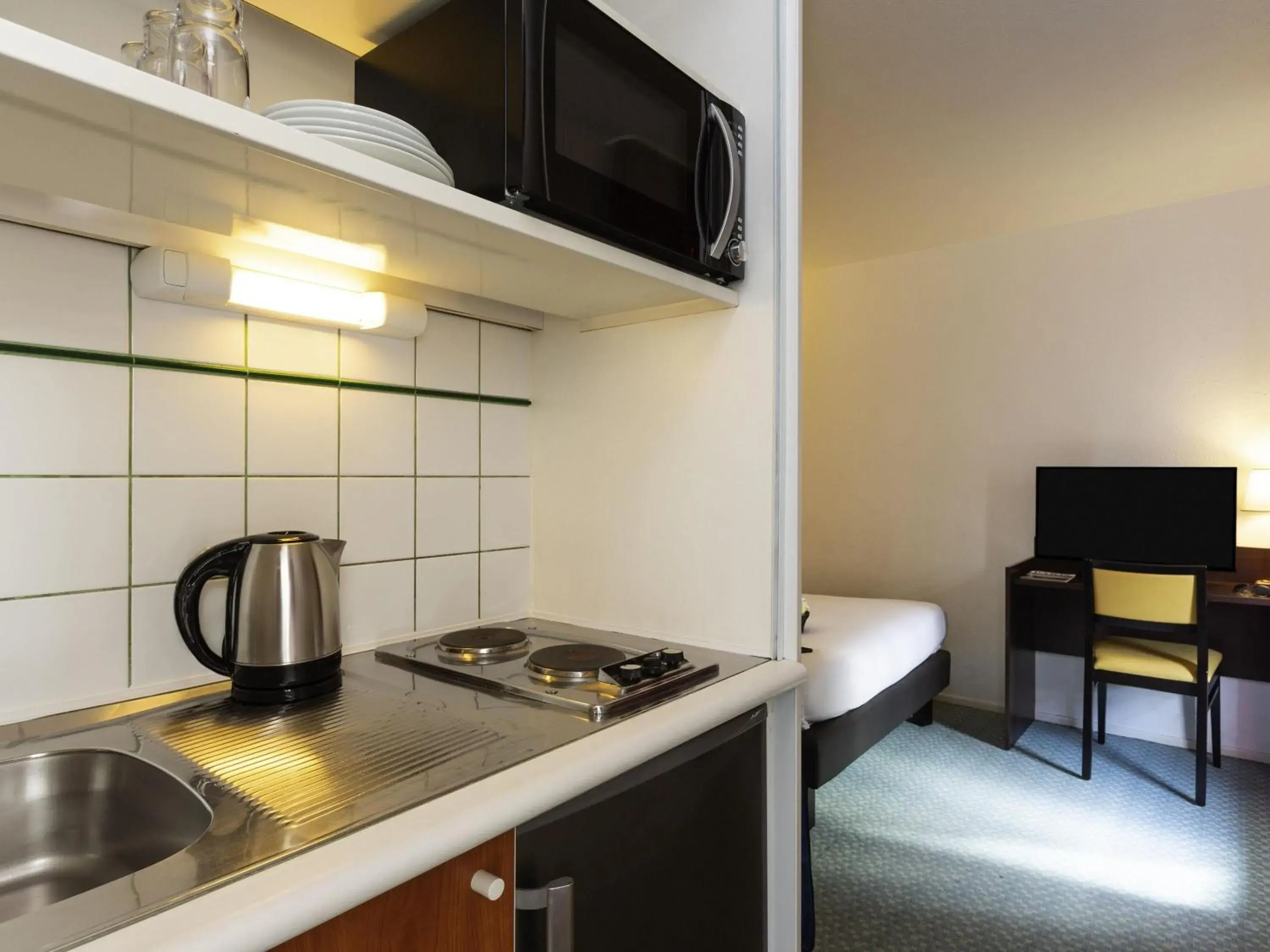 Bedroom in Aparthotel Adagio Access La Défense - Léonard De Vinci Bedroom in Aparthotel Adagio Access La Défense - Léonard De Vinci