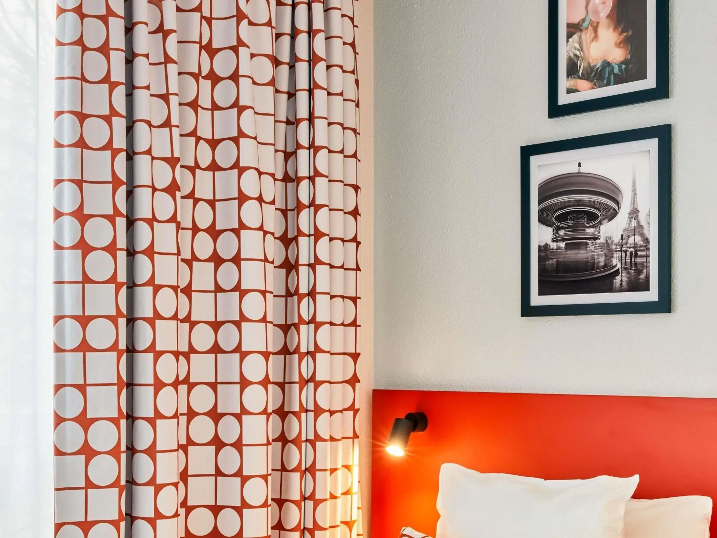 Bedroom, Bed in Aparthotel Adagio Access Paris Vanves - Porte de Versailles Bedroom, Bed in Aparthotel Adagio Access Paris Vanves - Porte de Versailles