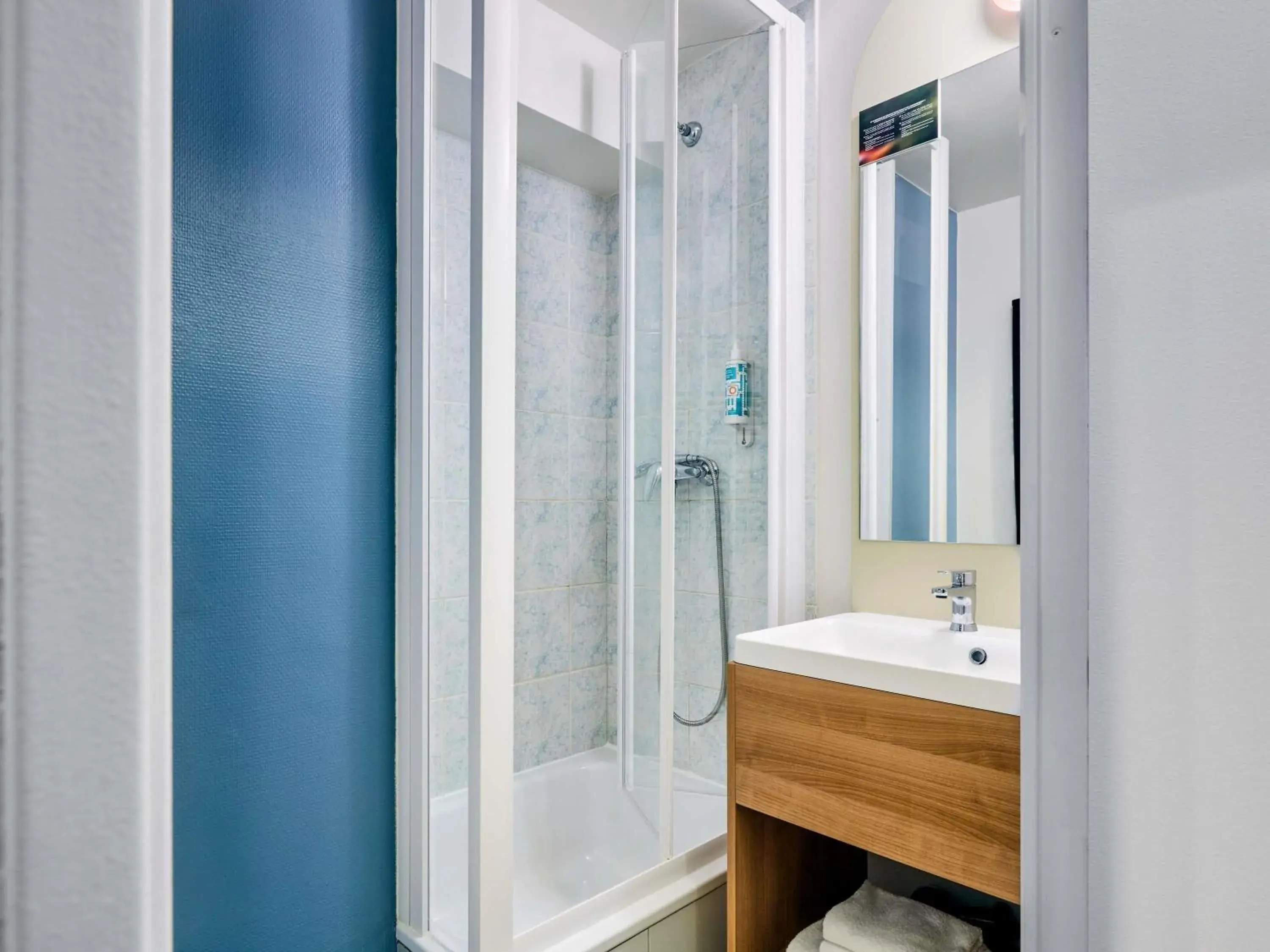 Bedroom in Aparthotel Adagio Access Paris Vanves - Porte de Versailles Bedroom in Aparthotel Adagio Access Paris Vanves - Porte de Versailles