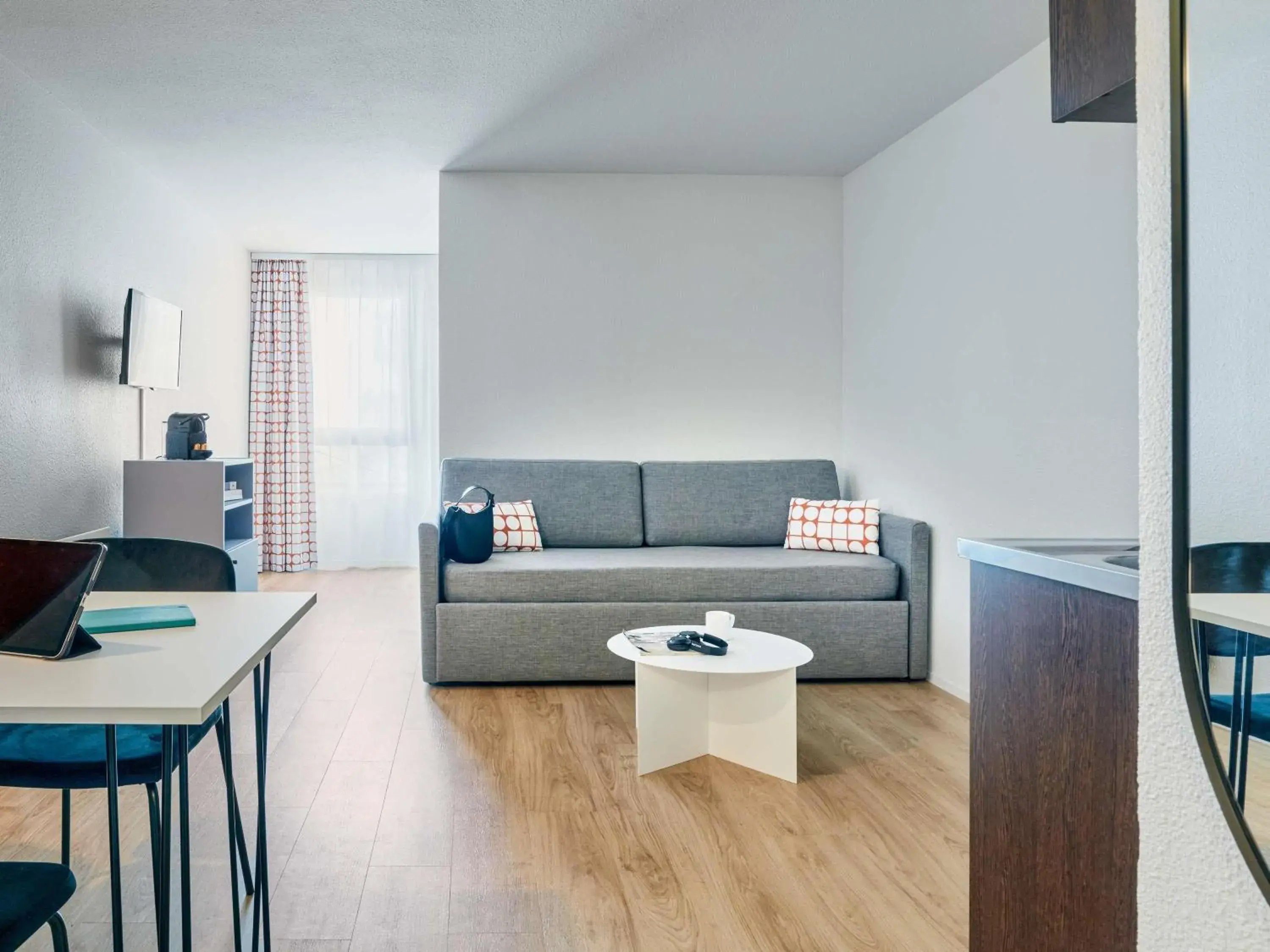 Bedroom in Aparthotel Adagio Access Paris Vanves - Porte de Versailles Bedroom in Aparthotel Adagio Access Paris Vanves - Porte de Versailles