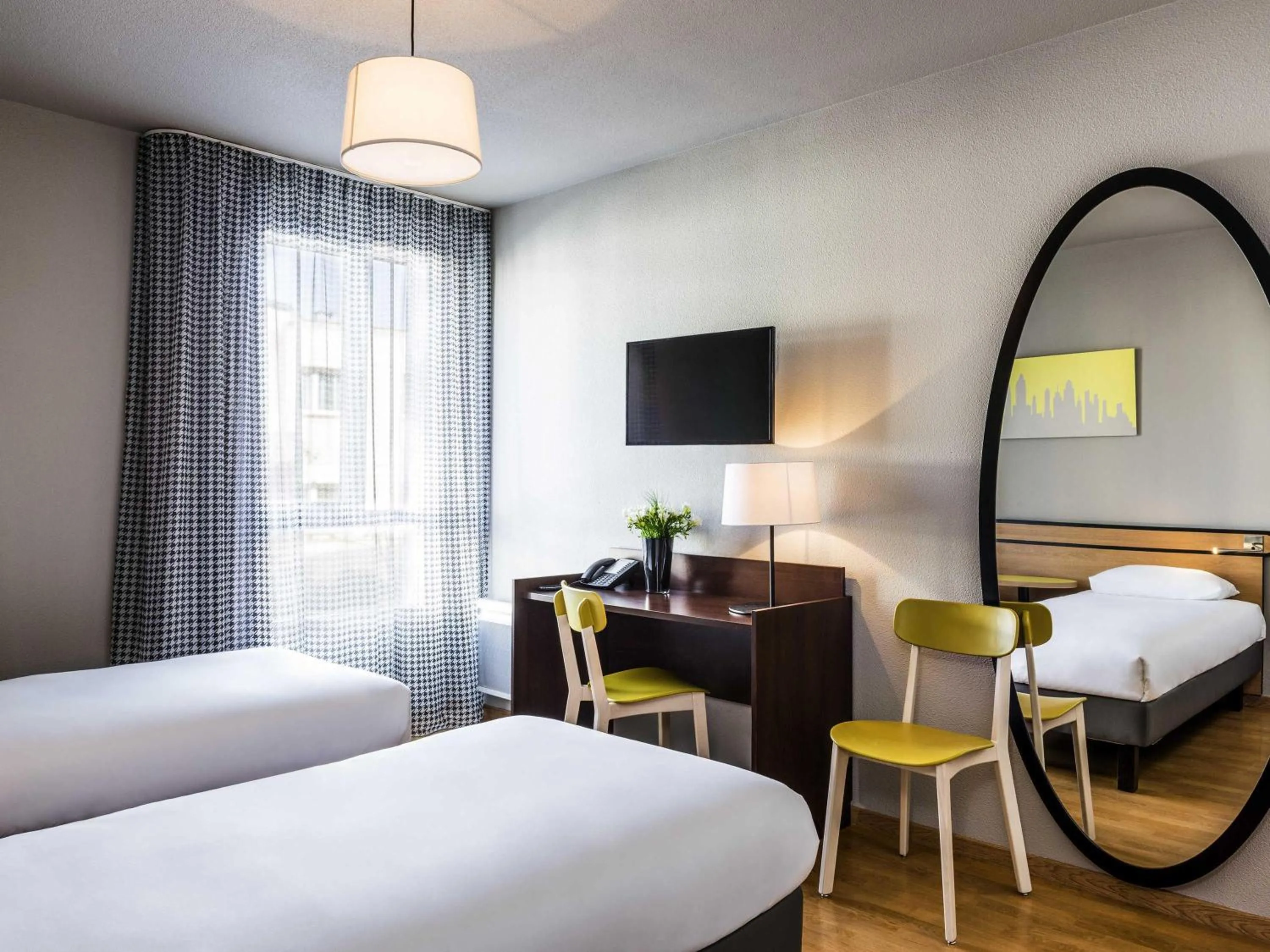 Bedroom, Bed in Aparthotel Adagio Access Paris Vanves - Porte de Châtillon