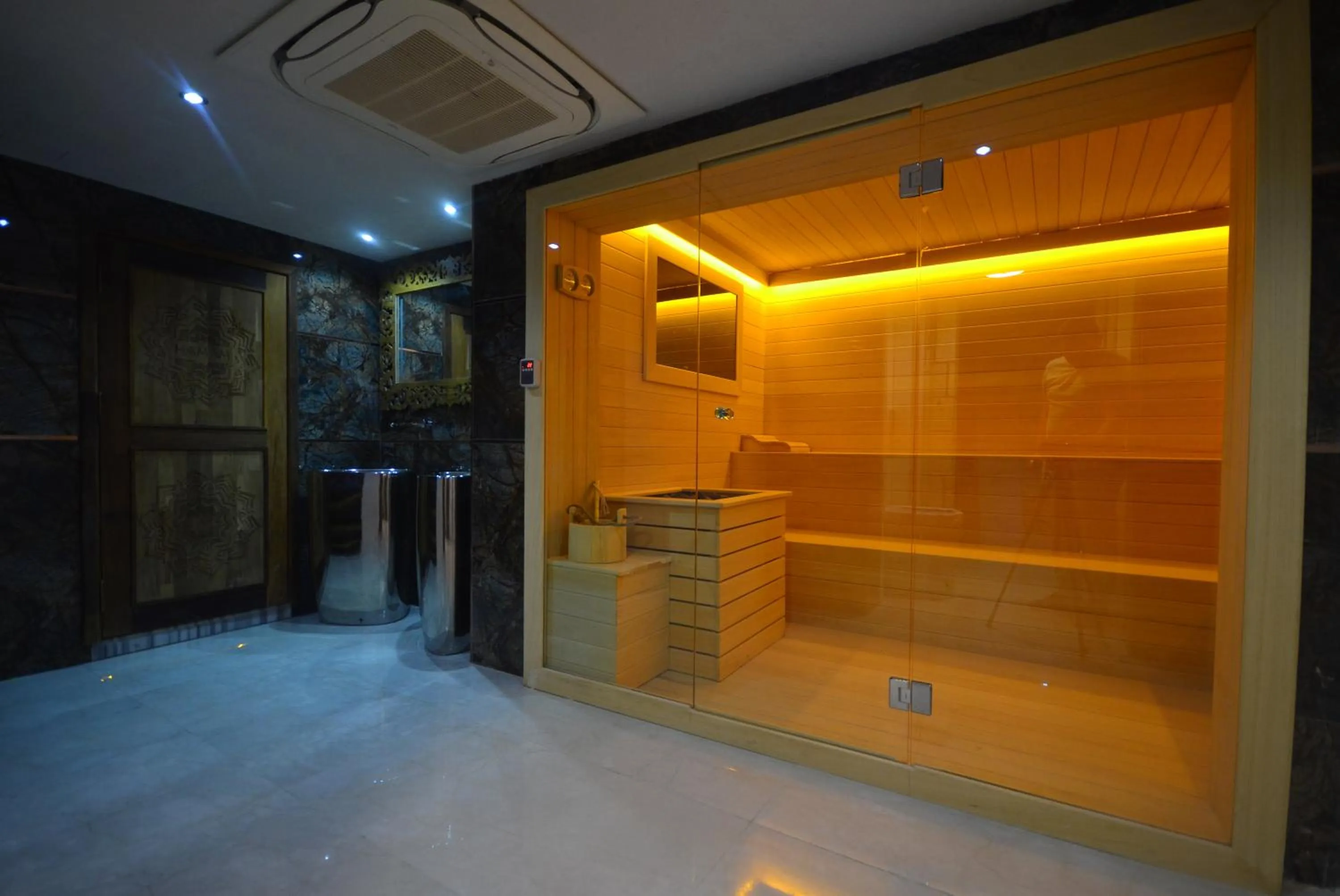 Sauna in Ferush Boutique Hotel