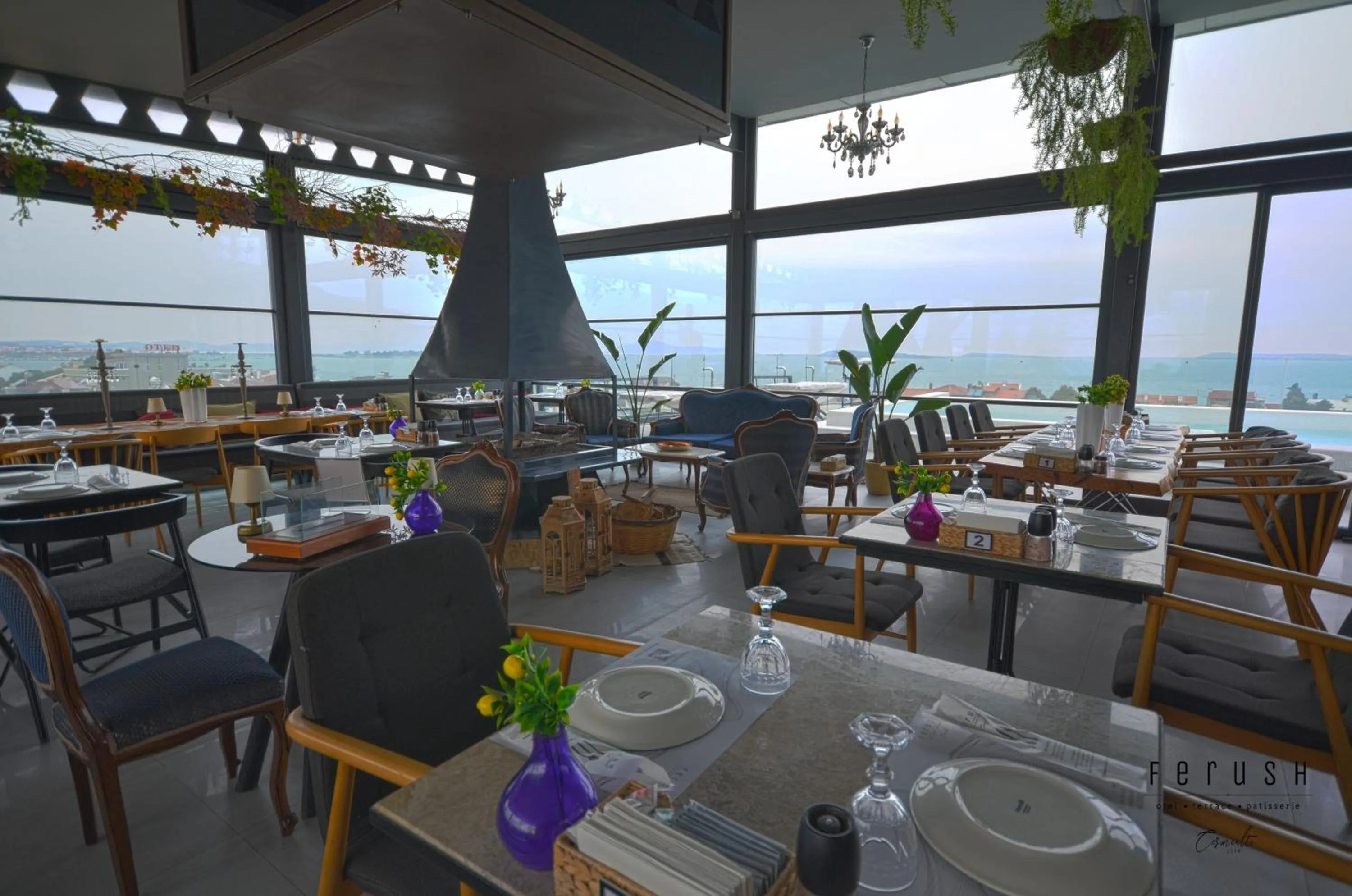 Restaurant/places to eat in Ferush Boutique Hotel