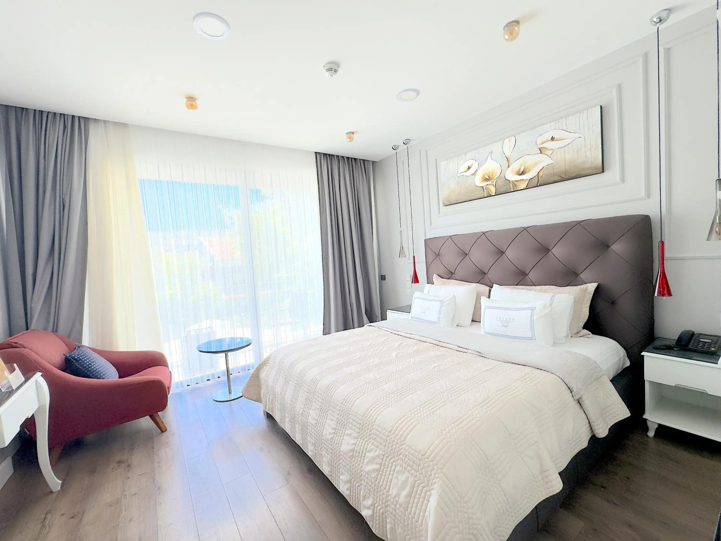 Bed in Ferush Boutique Hotel