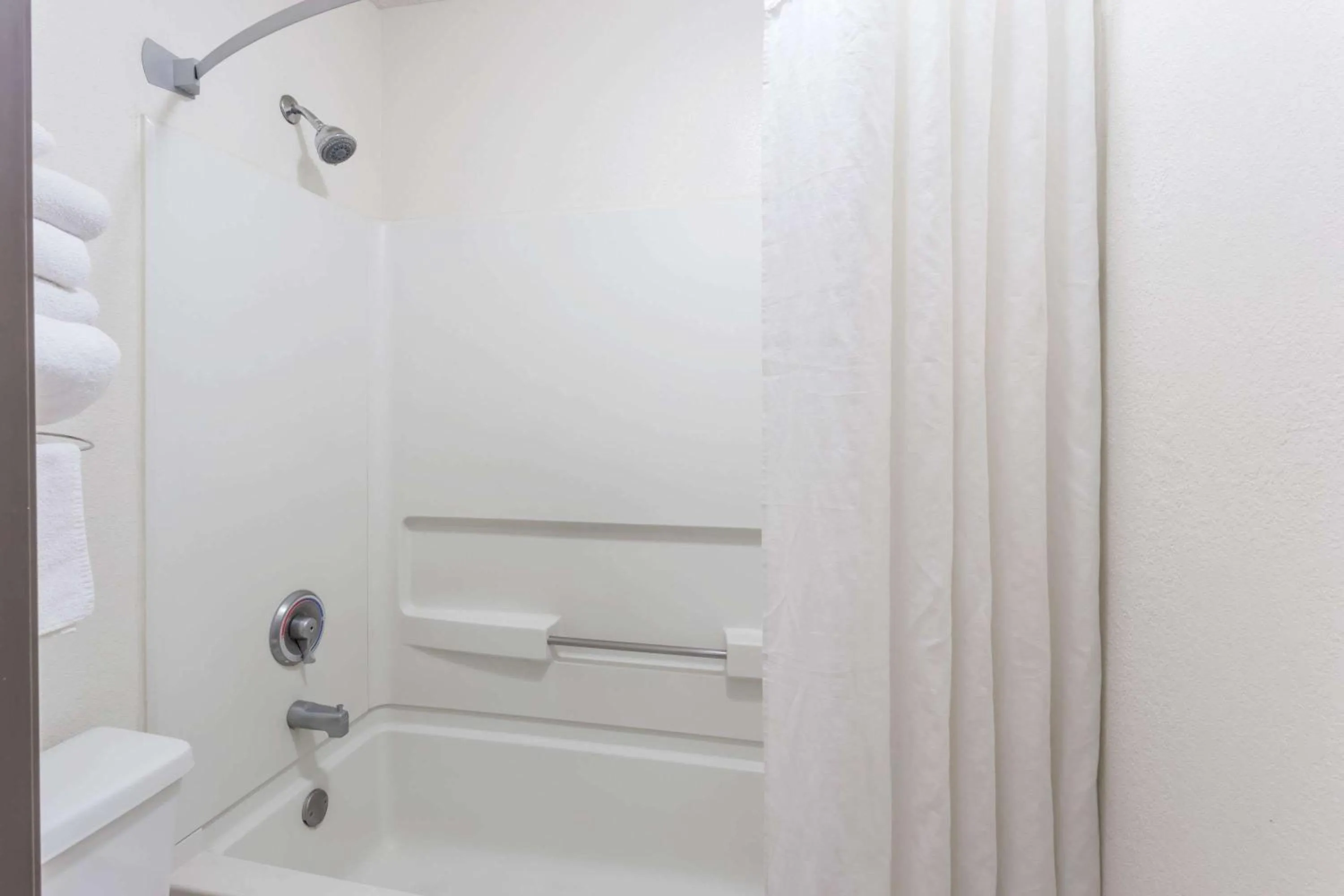 Bathroom in Super 8 by Wyndham Woodstock