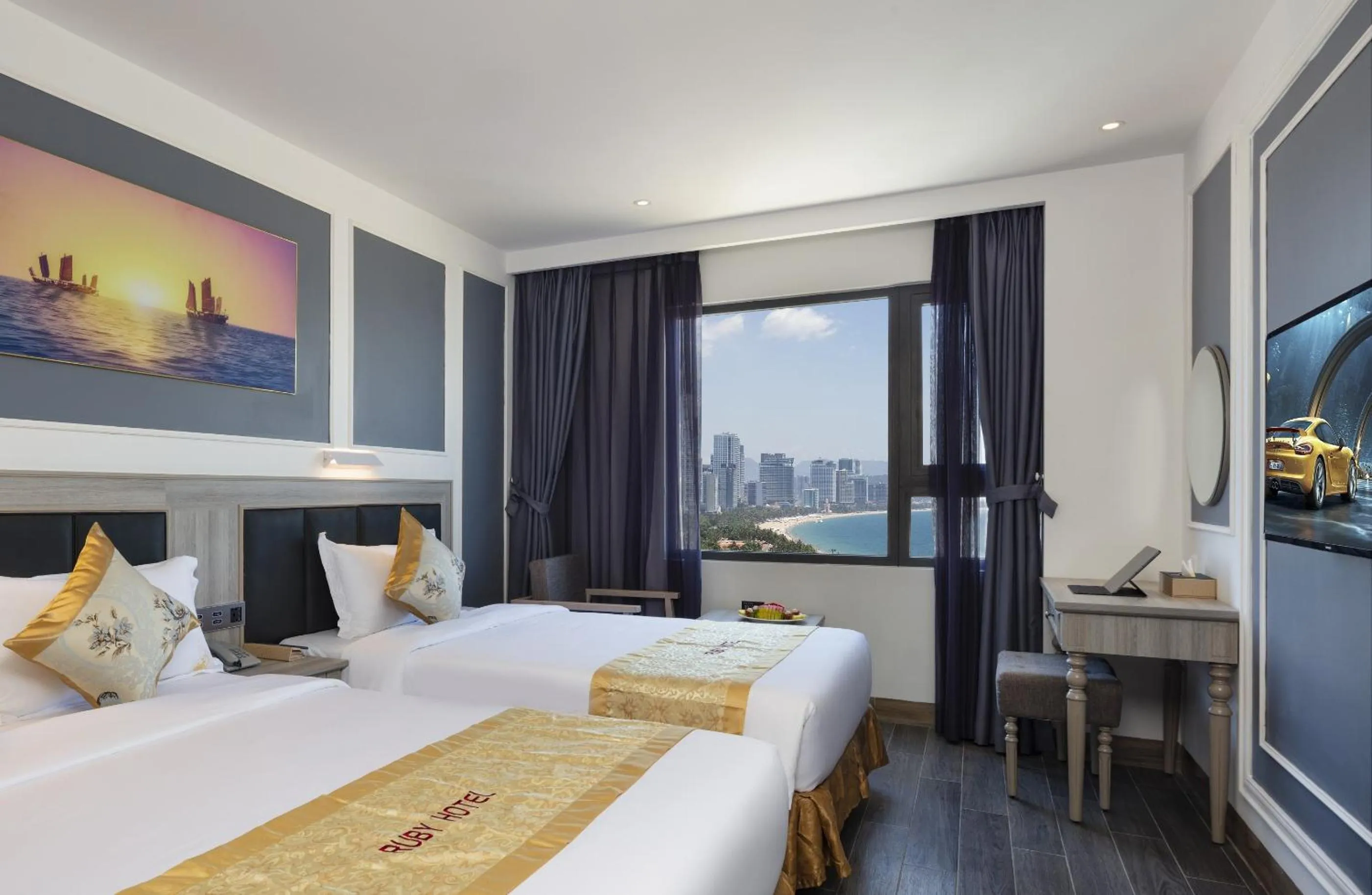 Photo of the whole room, Bed in Ruby Luxury Hotel