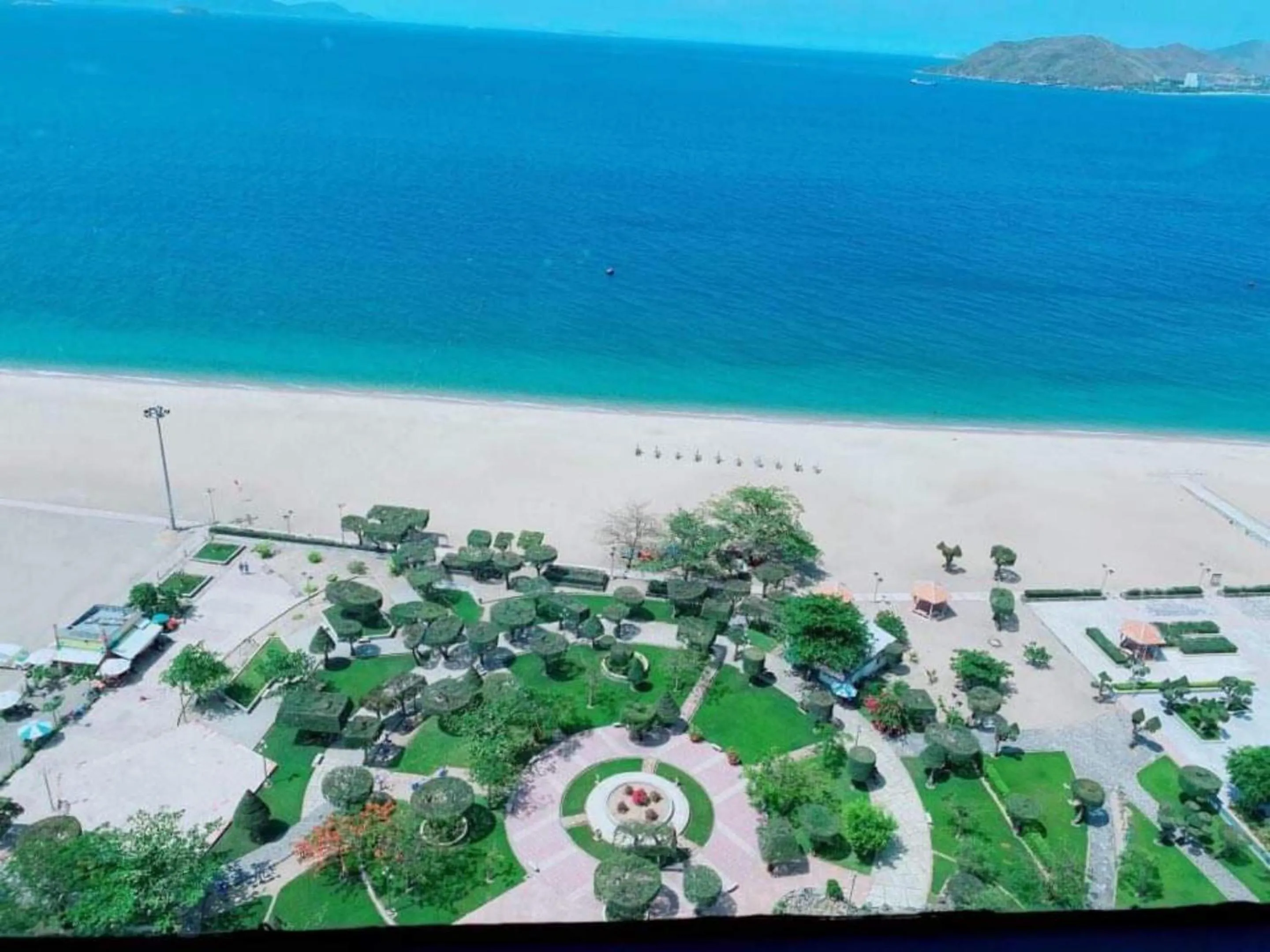 Beach in Ruby Luxury Hotel