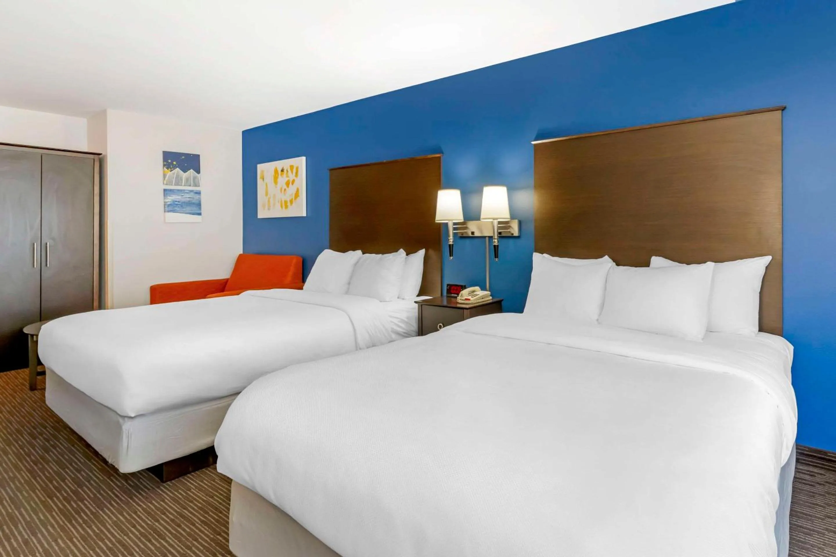 Bedroom, Bed in AmericInn by Wyndham New Lisbon