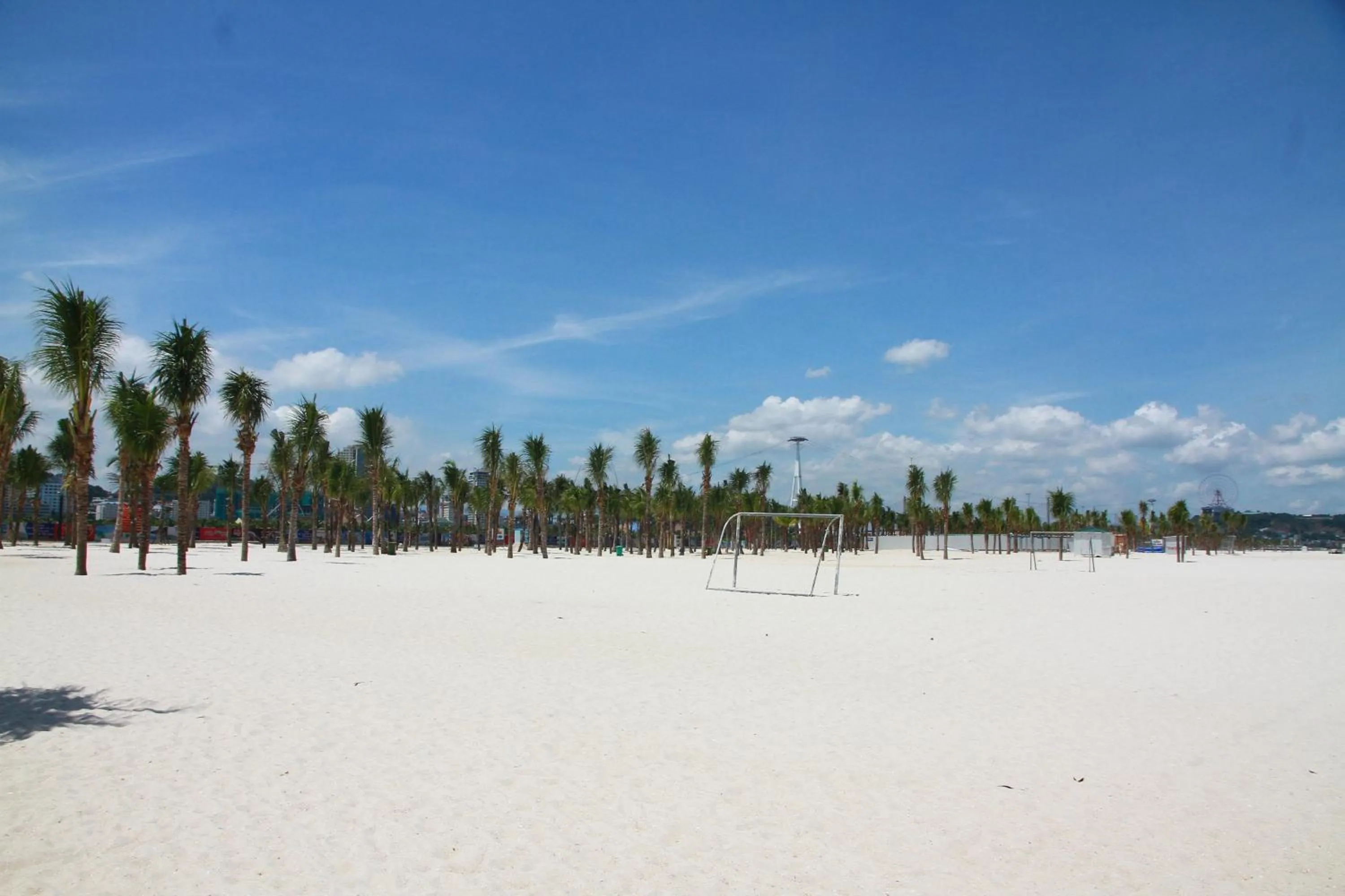 Beach in Khách sạn Hải Quân - The Marine Hotel