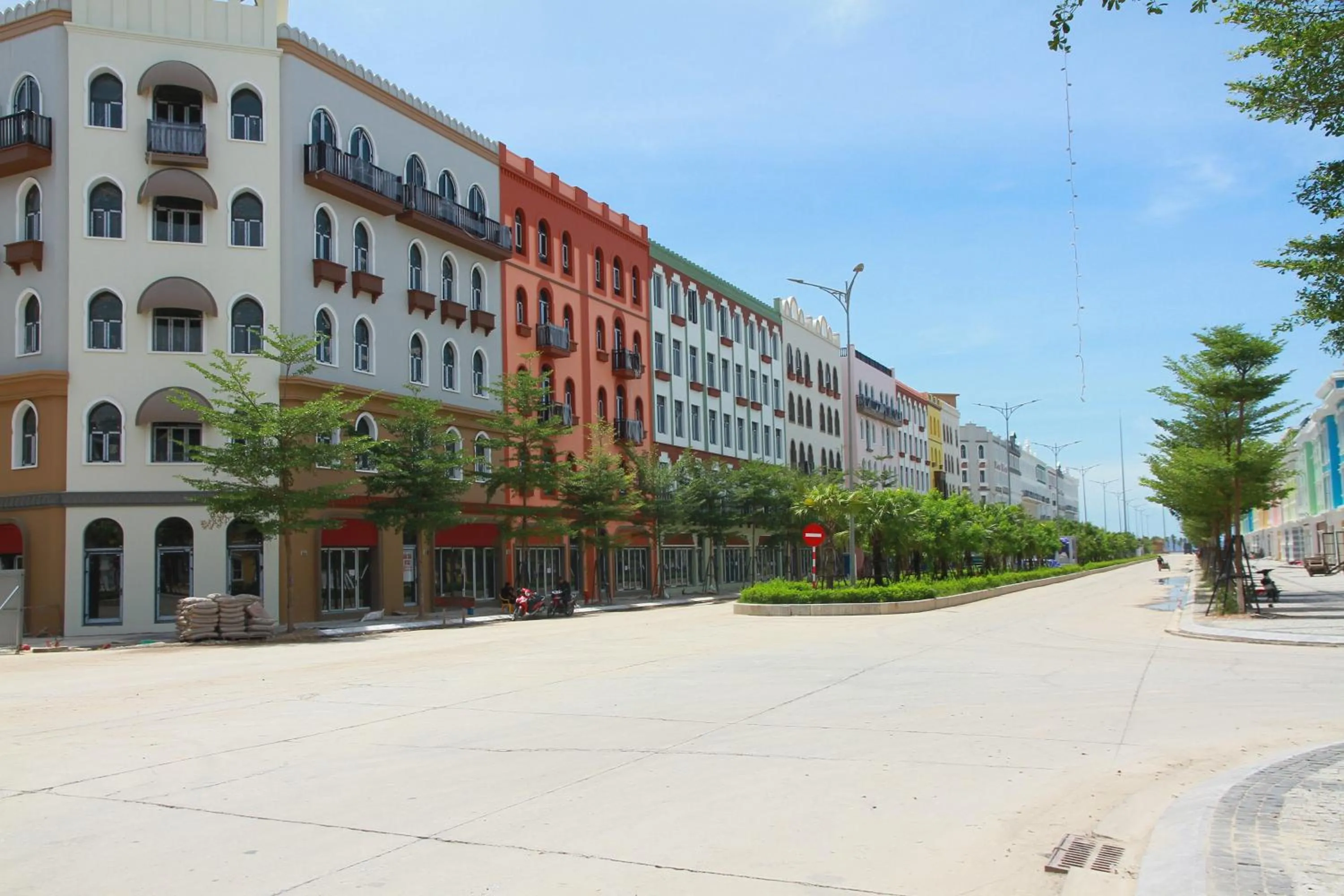 Property building in Khách sạn Hải Quân - The Marine Hotel