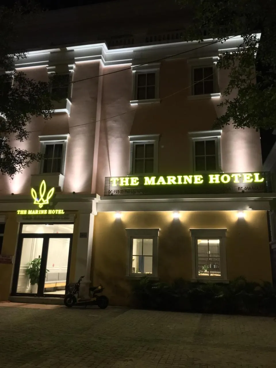 Property building in Khách sạn Hải Quân - The Marine Hotel