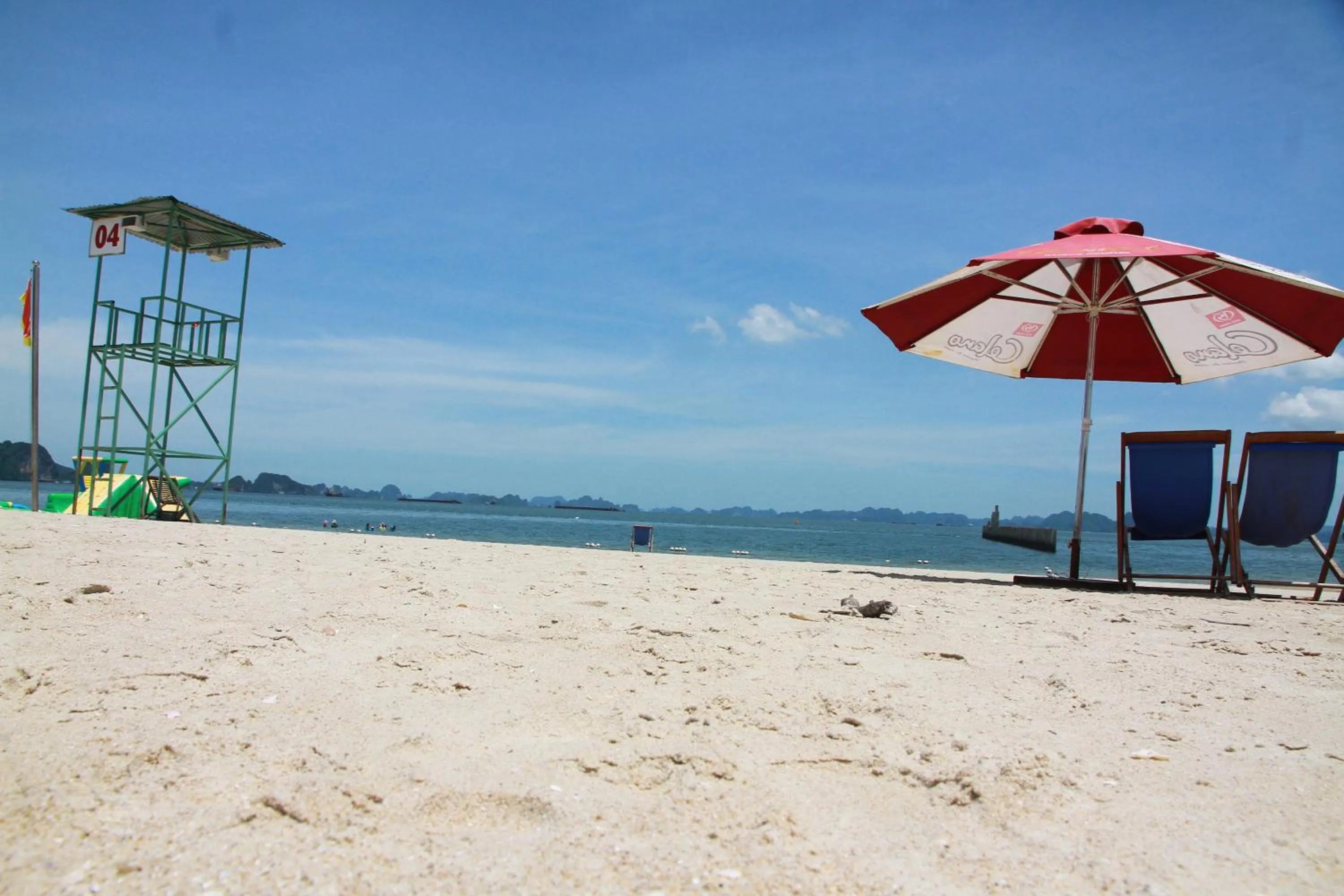 Beach in Khách sạn Hải Quân - The Marine Hotel