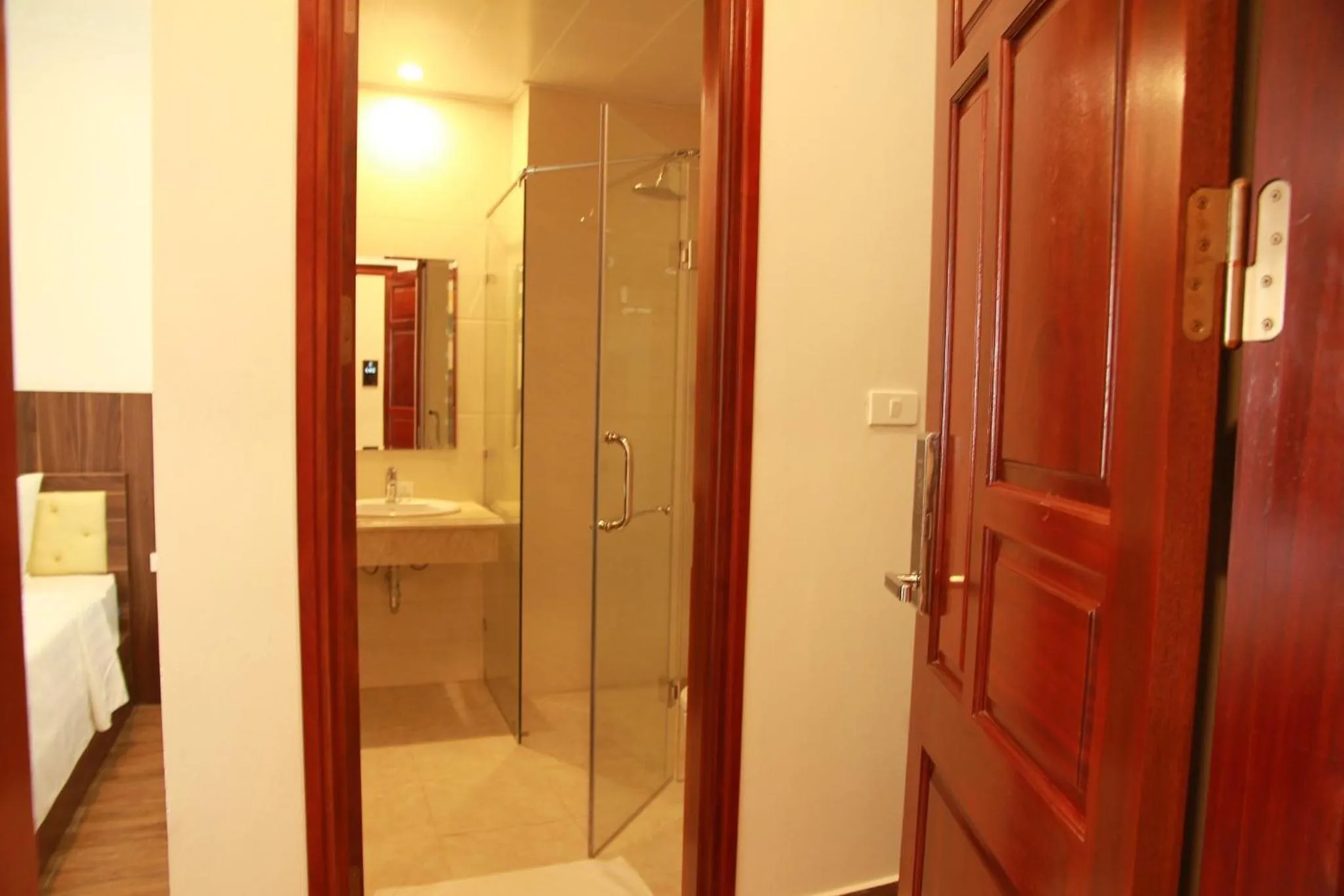 Shower in Khách sạn Hải Quân - The Marine Hotel