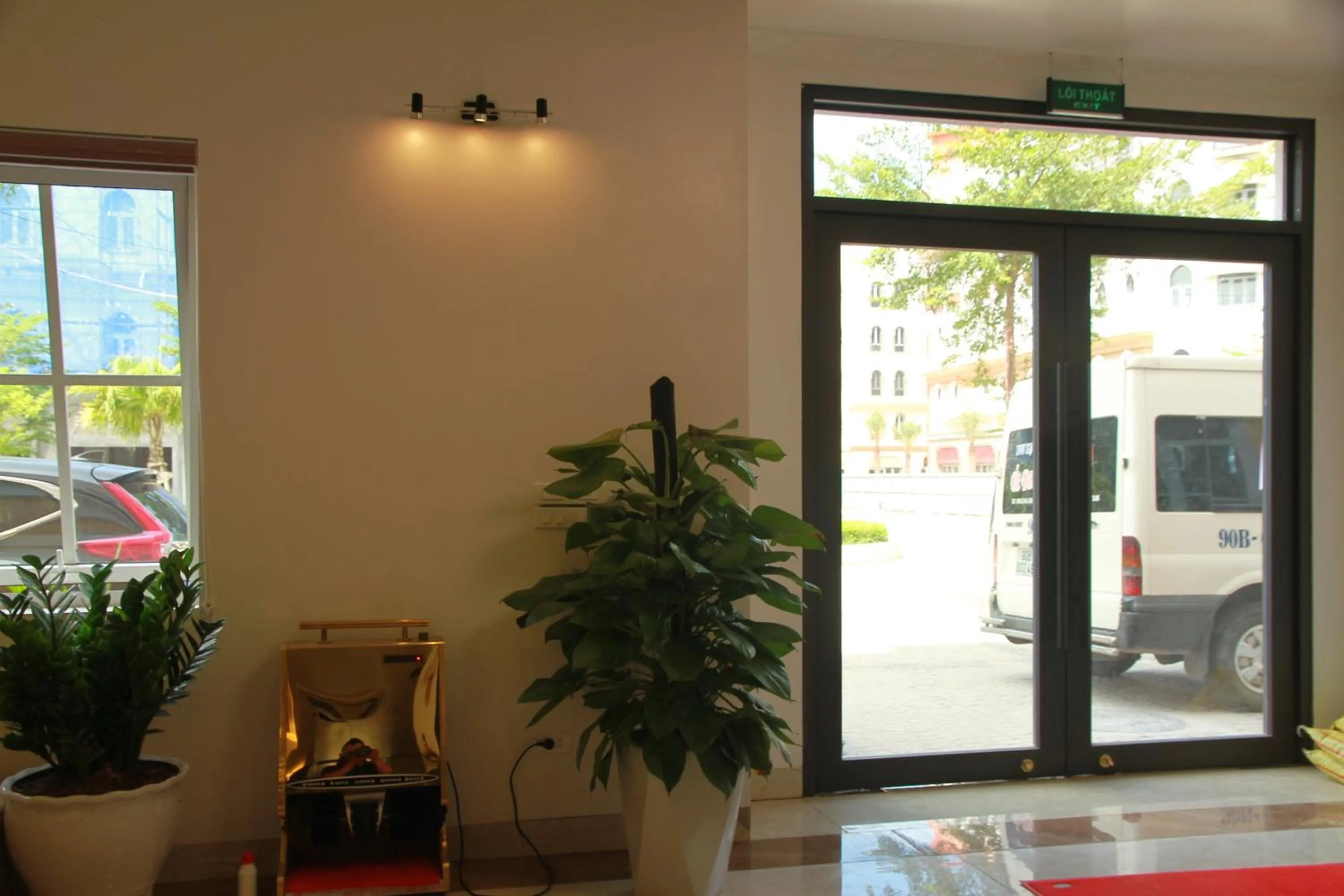 Facade/entrance in Khách sạn Hải Quân - The Marine Hotel
