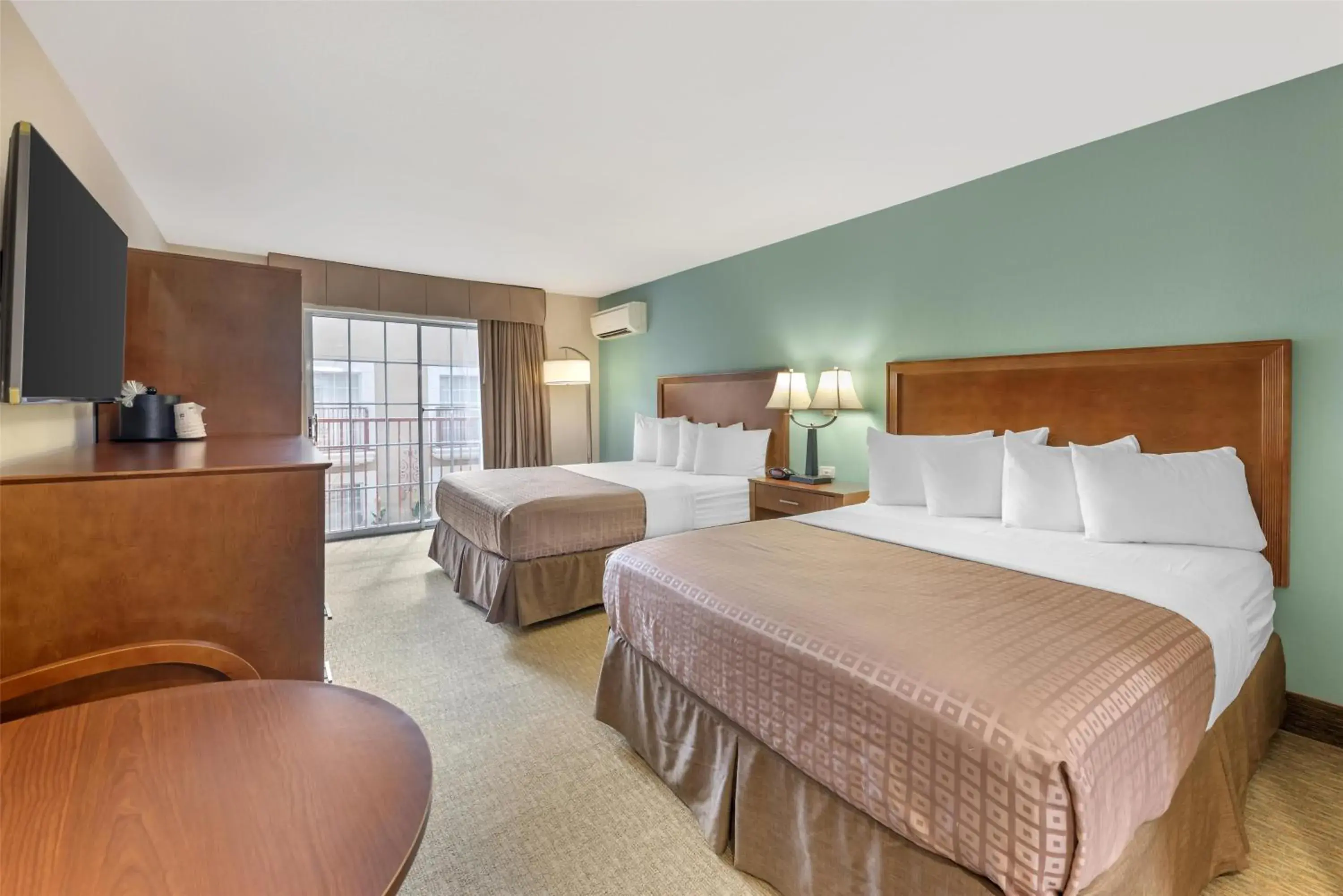Bedroom, Bed in Best Western Plus Atrium Inn Bedroom, Bed in Best Western Plus Atrium Inn