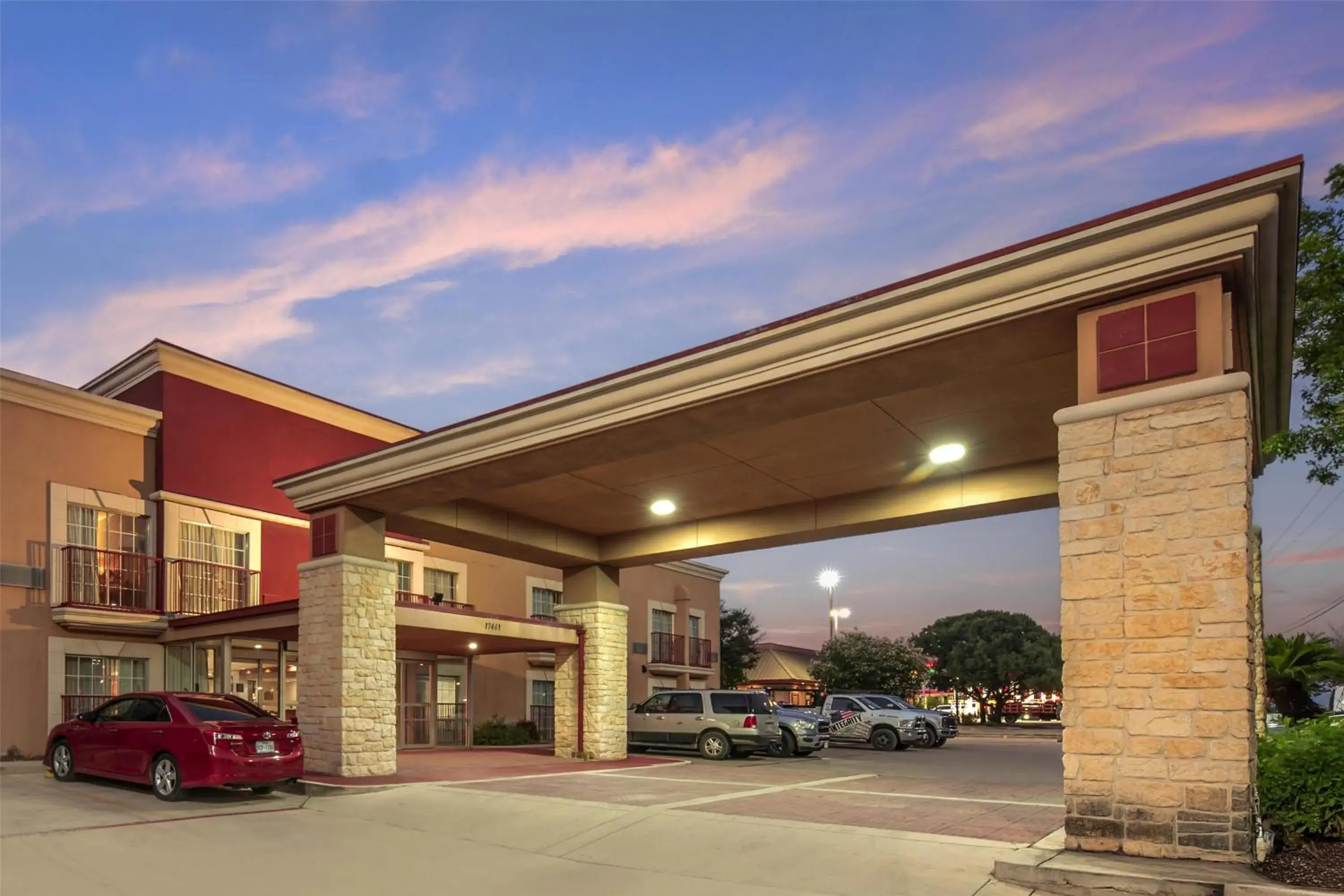 Property building in Best Western Plus Atrium Inn Property building in Best Western Plus Atrium Inn