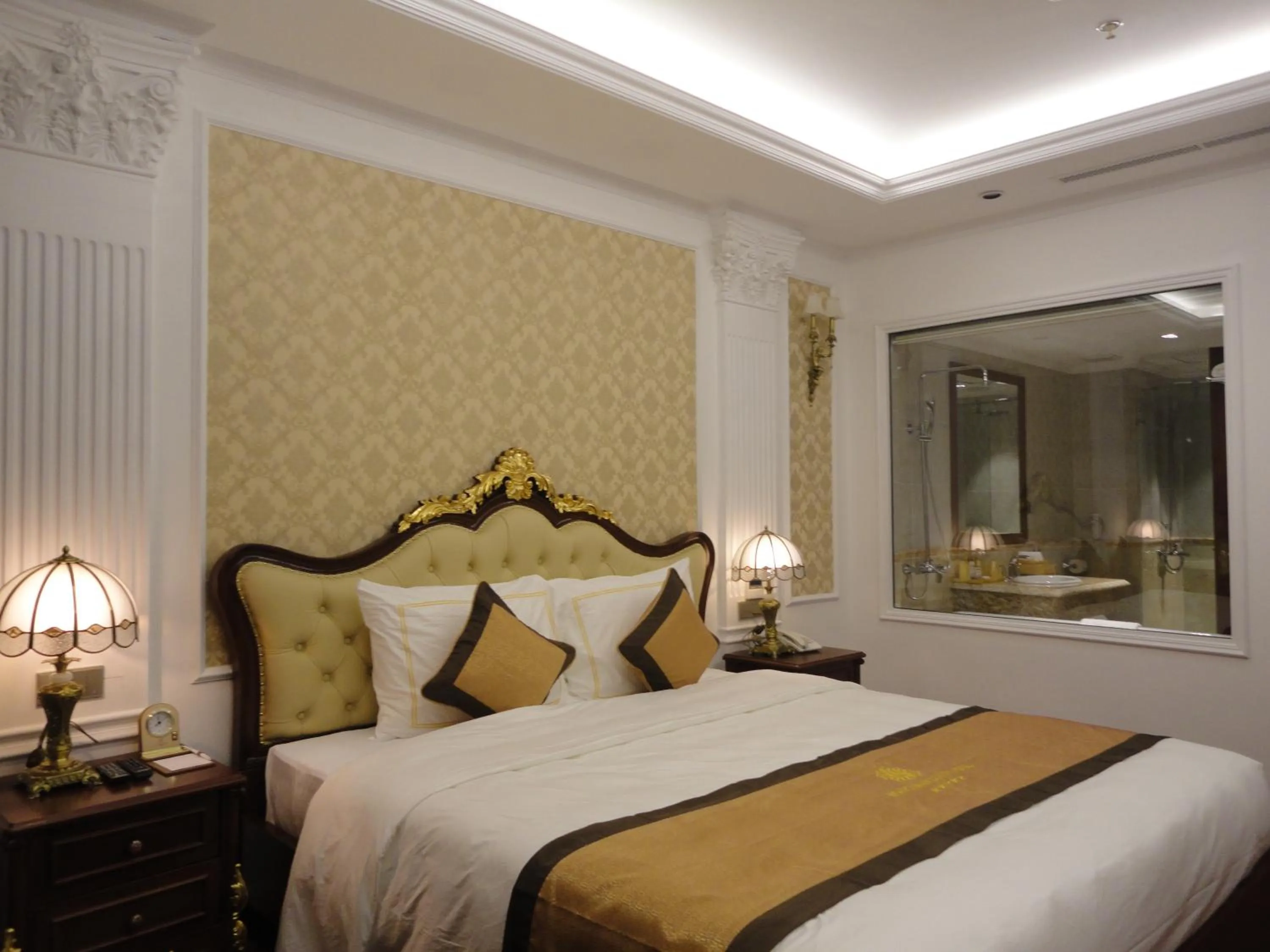 Hoang Nham Luxury Hotel