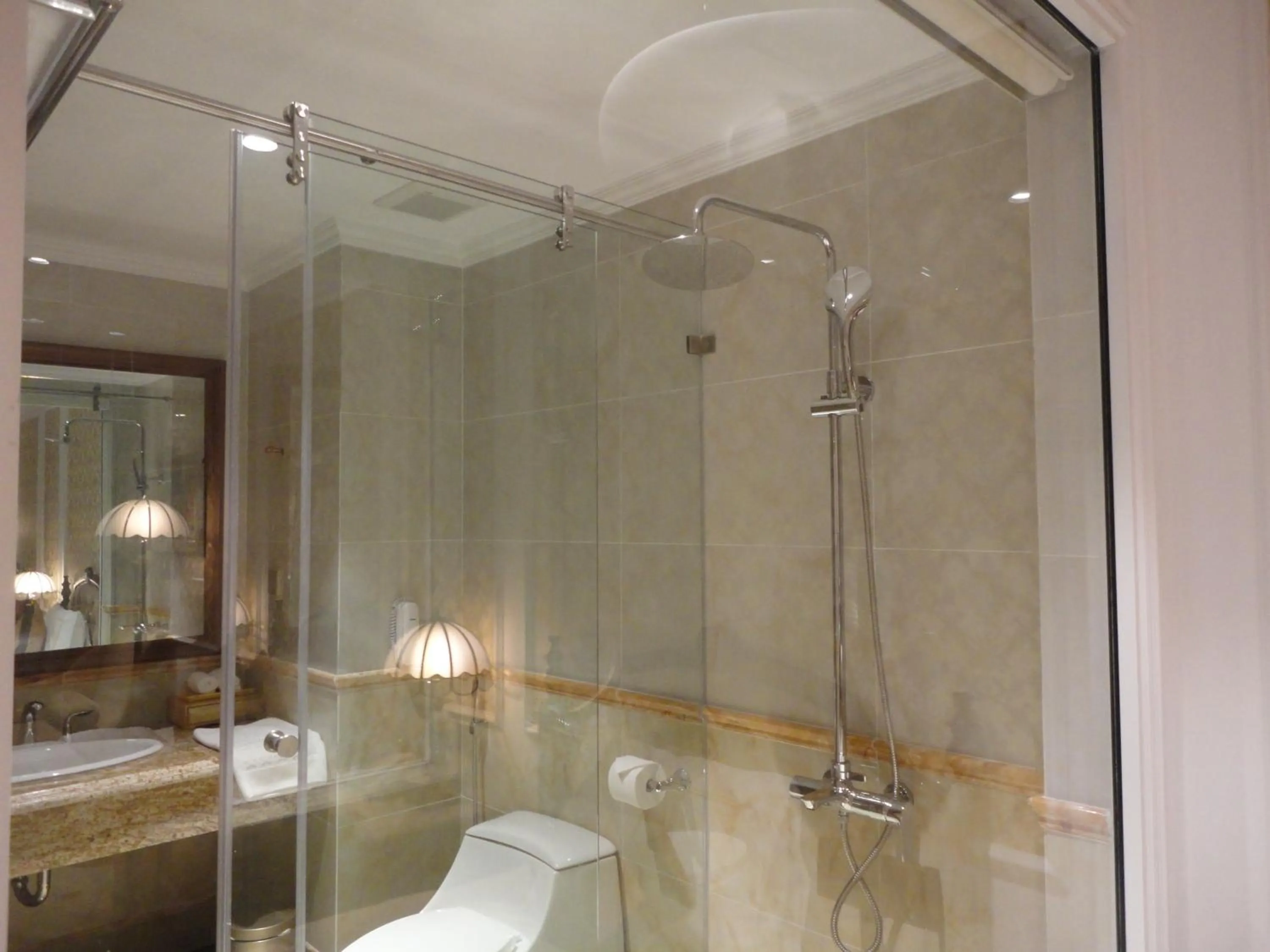 Hoang Nham Luxury Hotel