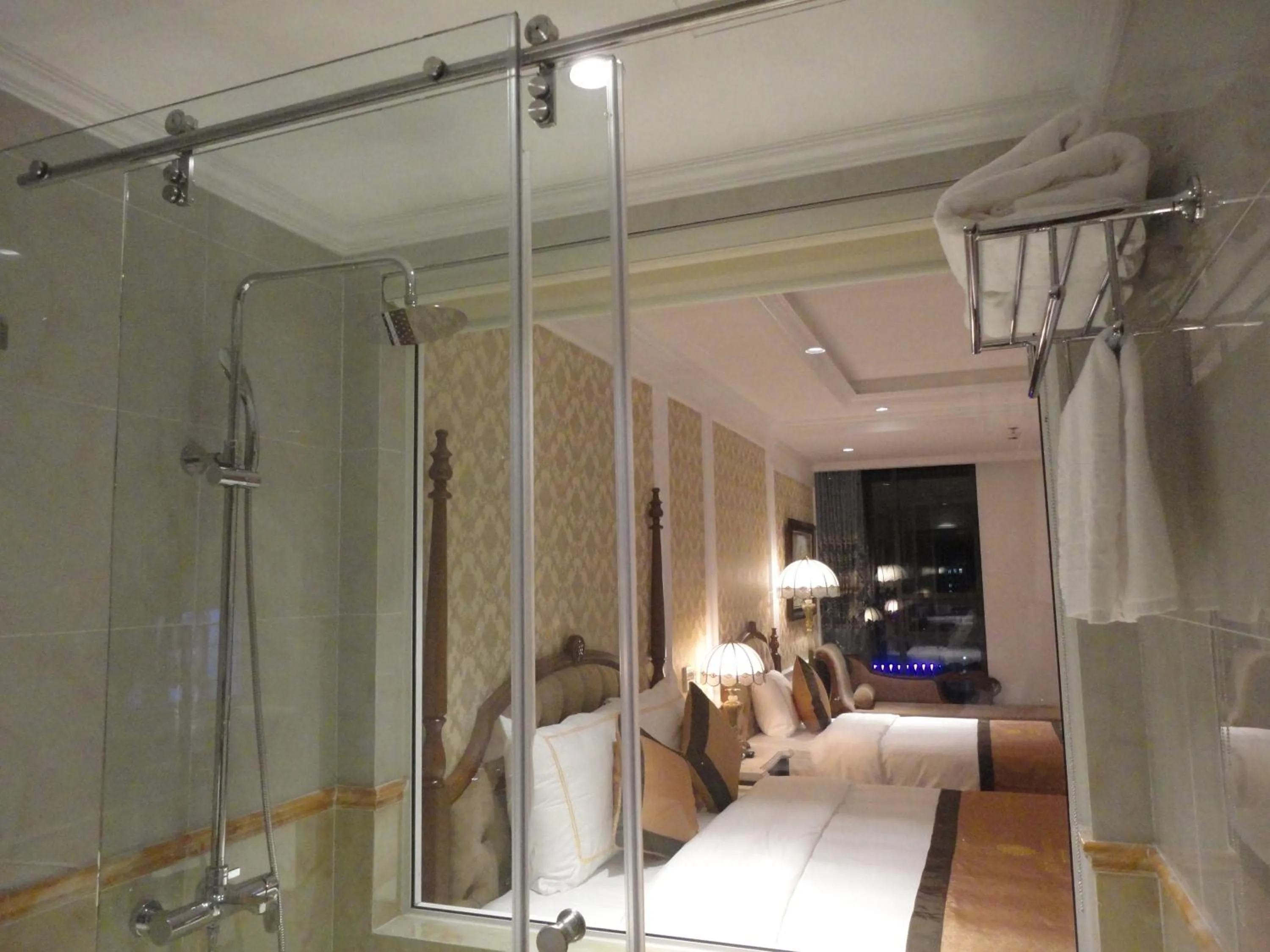 Living room in Hoang Nham Luxury Hotel