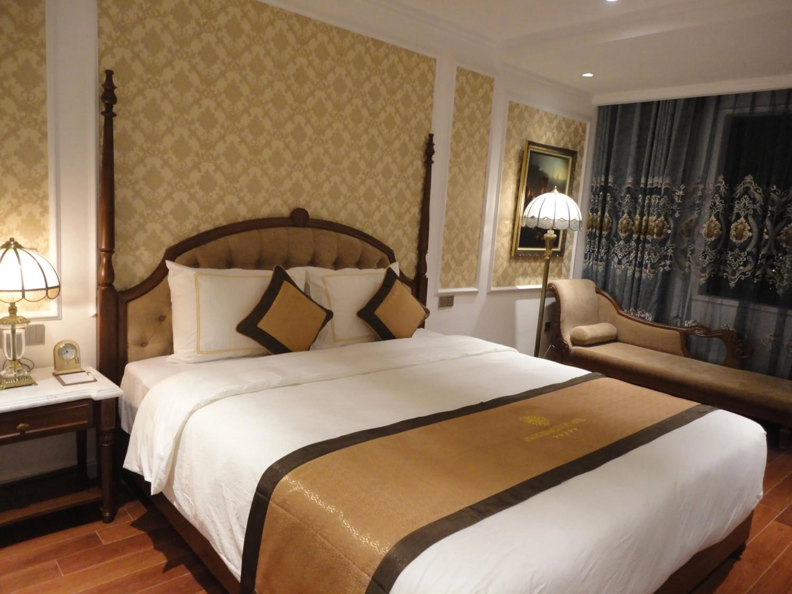 Hoang Nham Luxury Hotel