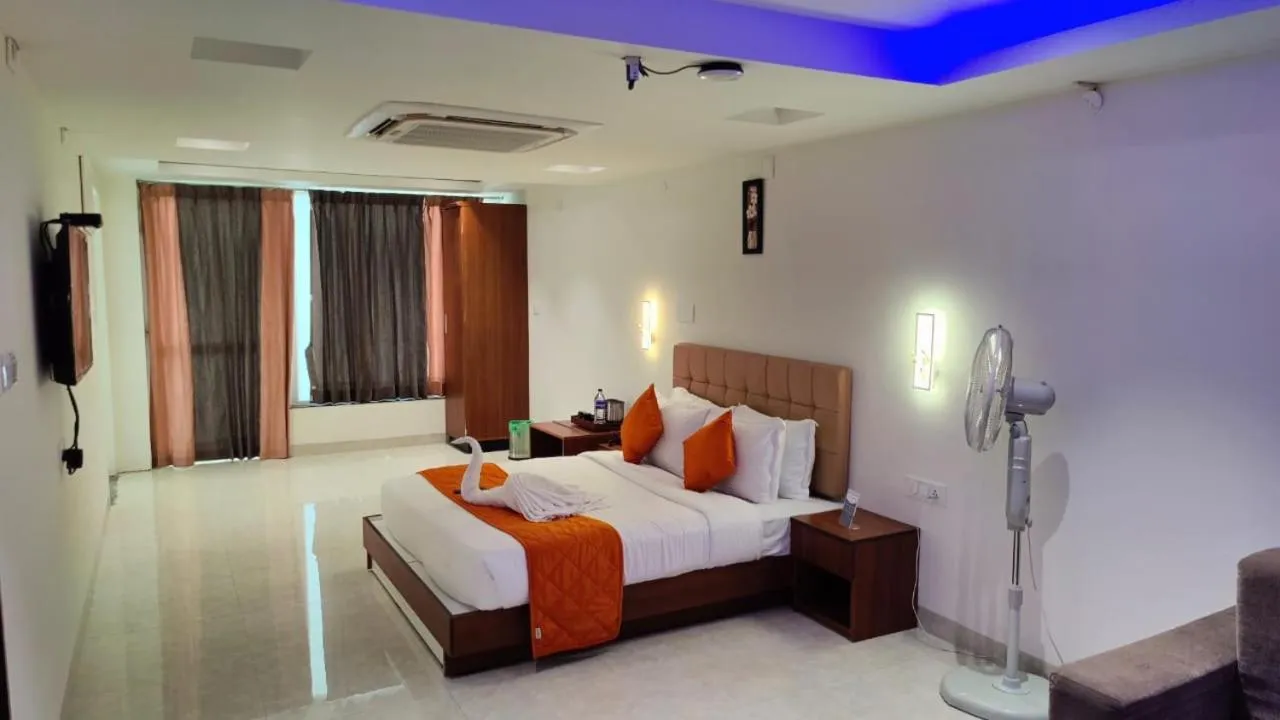 Bed in Grand Signature Hotel & spa