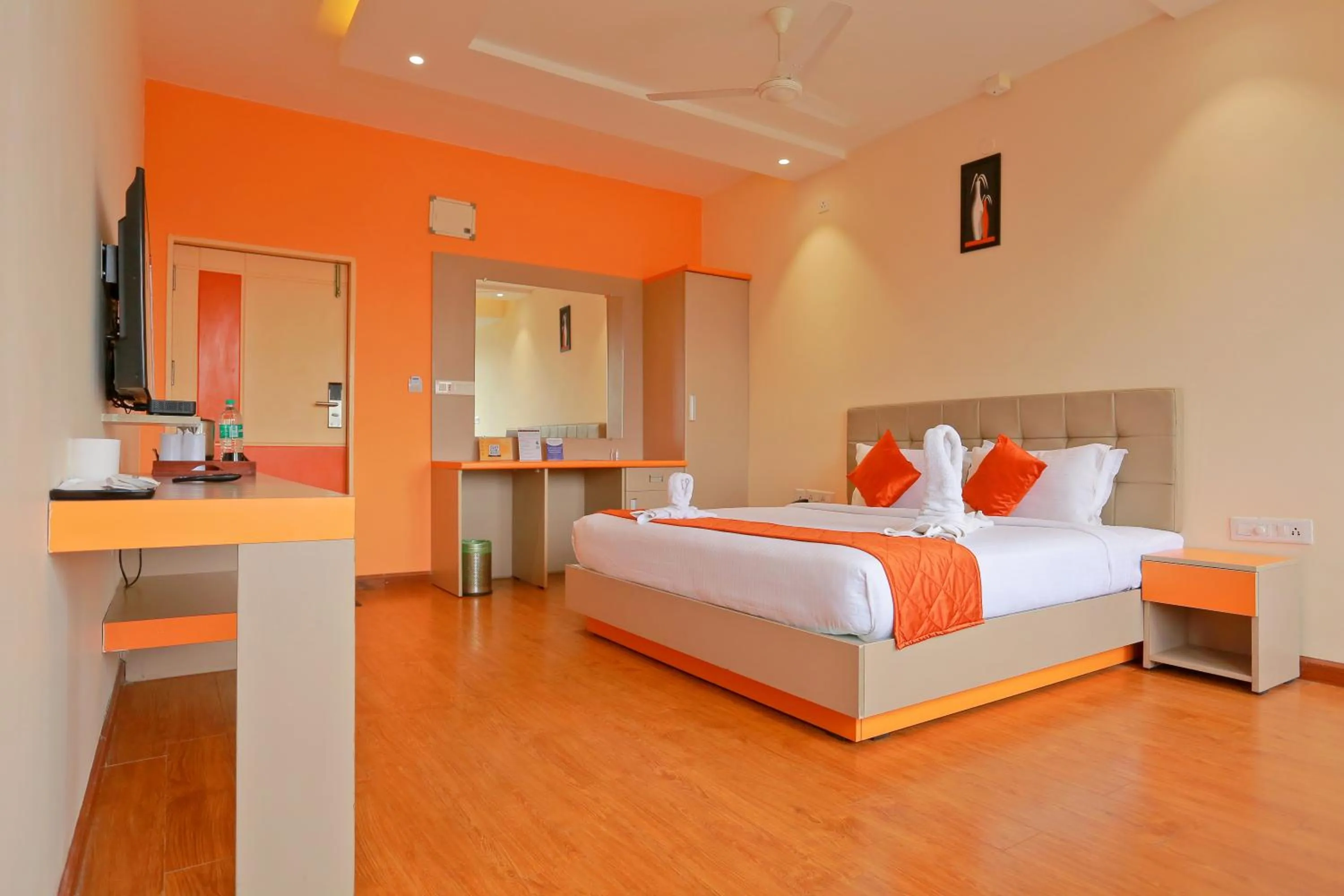 Bedroom, Bed in Grand Signature Hotel & spa