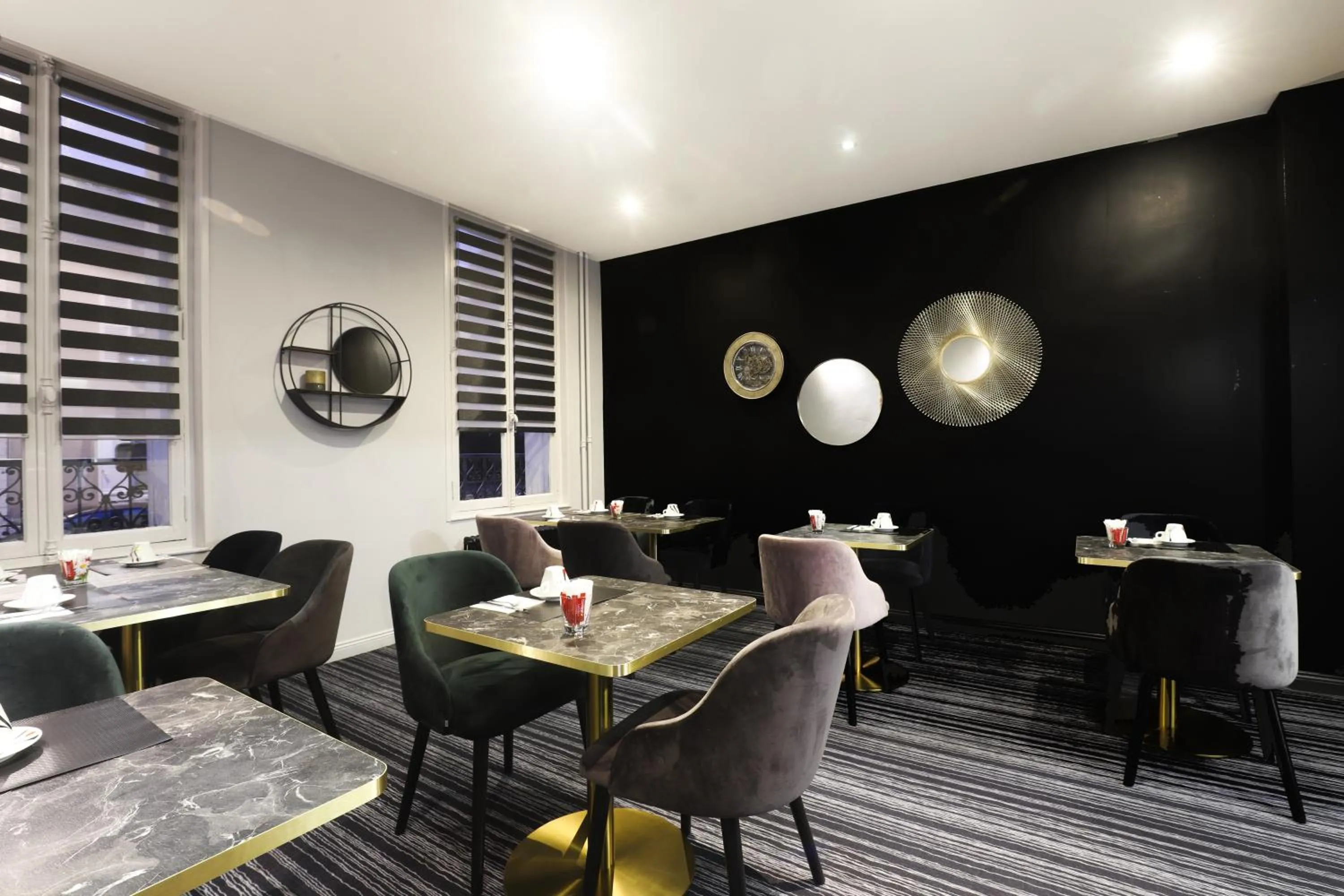 Breakfast in Hotel Des Cedres