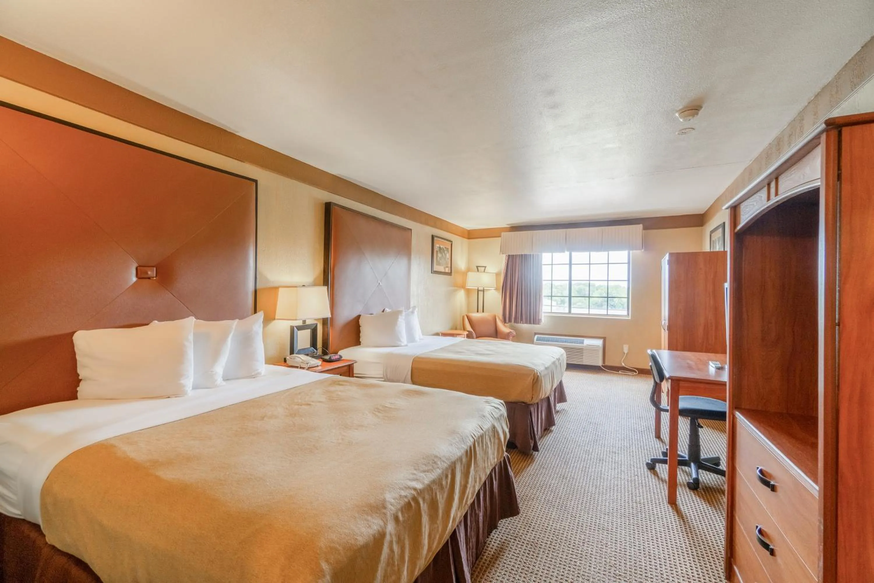 Bedroom, Bed in Texan Inn By OYO Beeville US-181