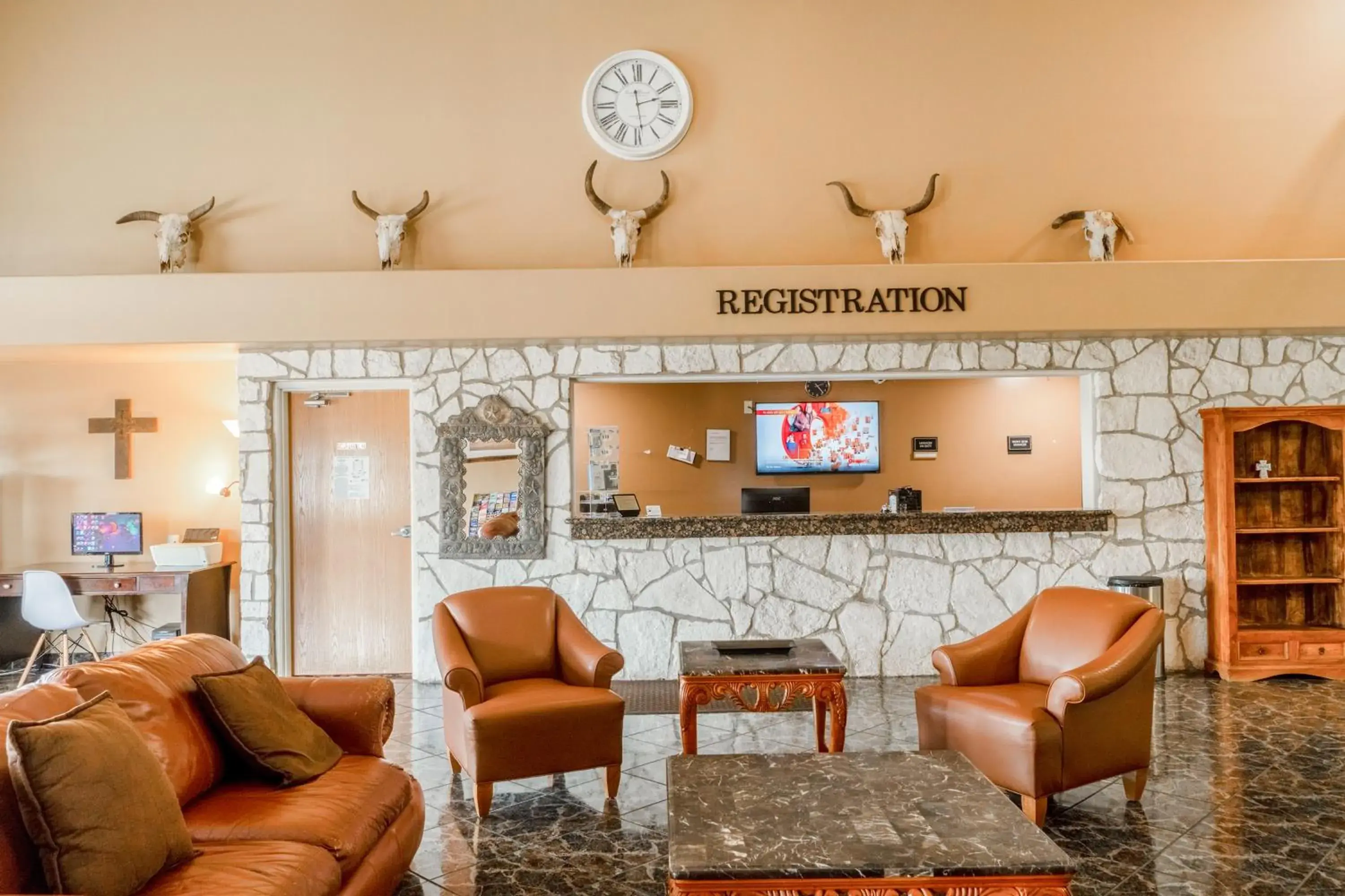 Lobby or reception in Texan Inn By OYO Beeville US-181 Lobby or reception in Texan Inn By OYO Beeville US-181