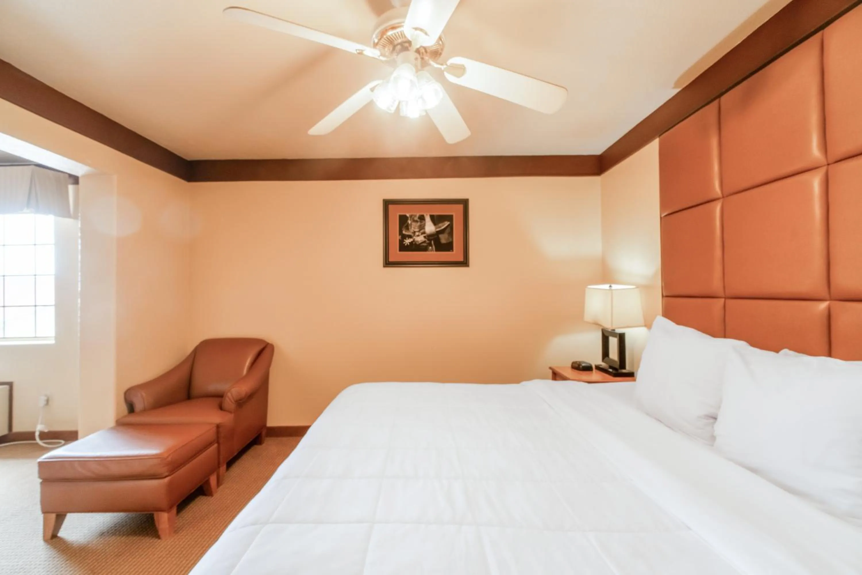 Bedroom, Bed in Texan Inn By OYO Beeville US-181