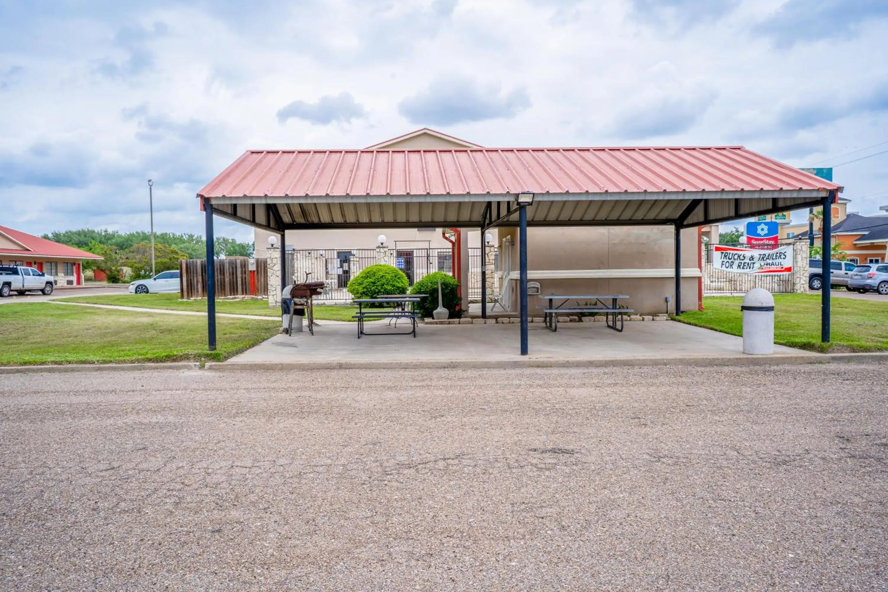 Facade/entrance in Texan Inn By OYO Beeville US-181 Facade/entrance in Texan Inn By OYO Beeville US-181