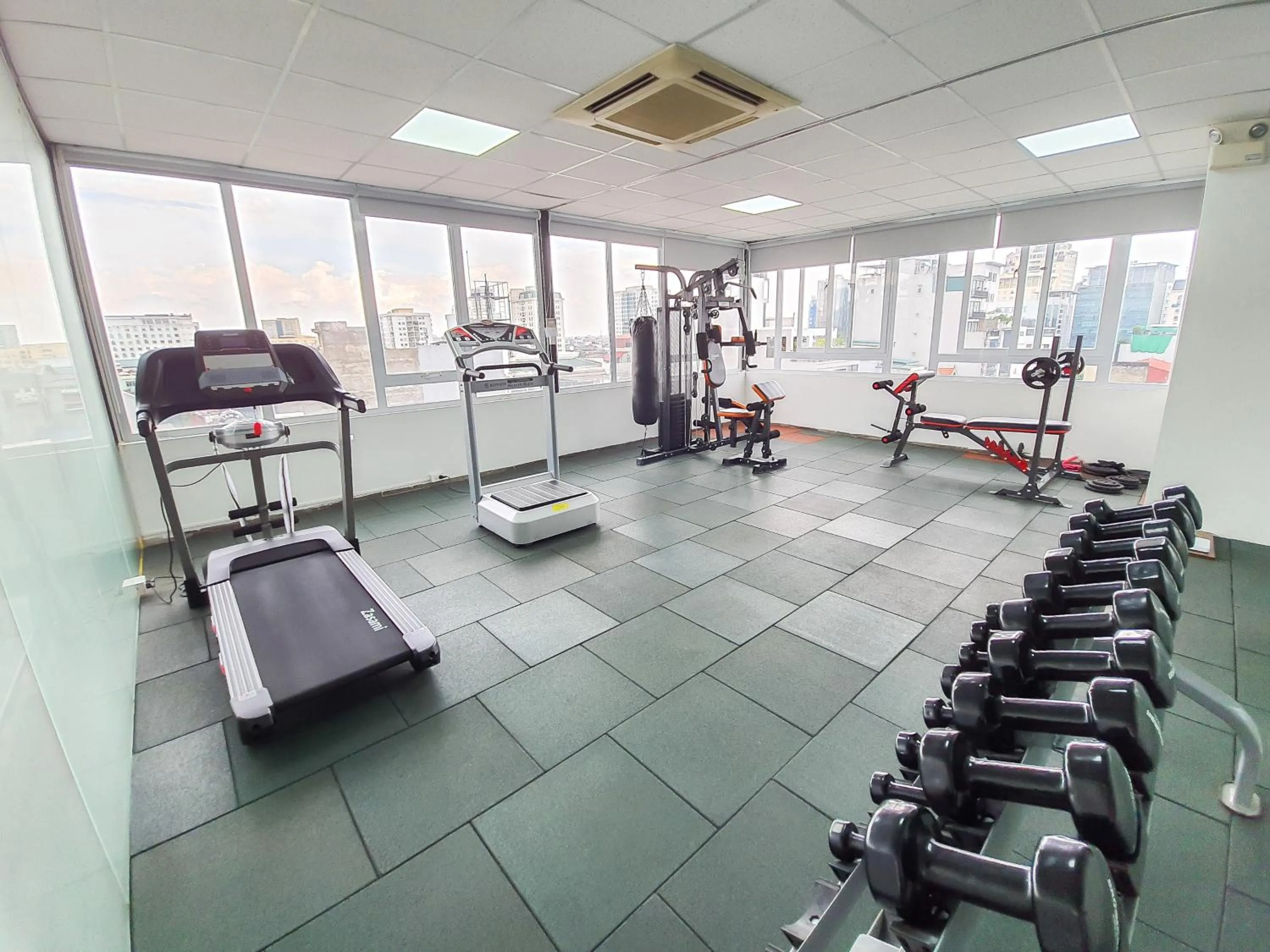 Fitness centre/facilities in REIWA INN APARTMENT