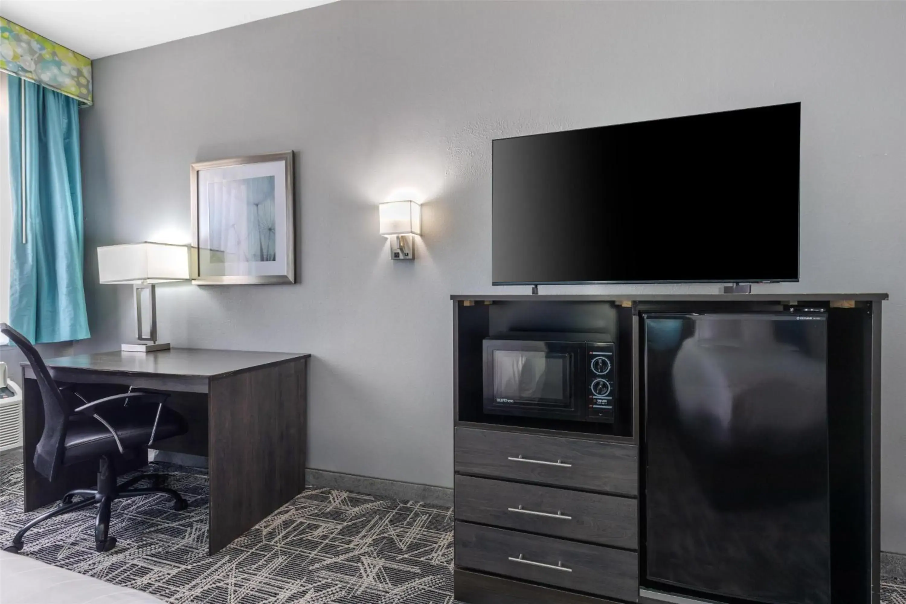 Bedroom in Best Western Executive Inn Bedroom in Best Western Executive Inn