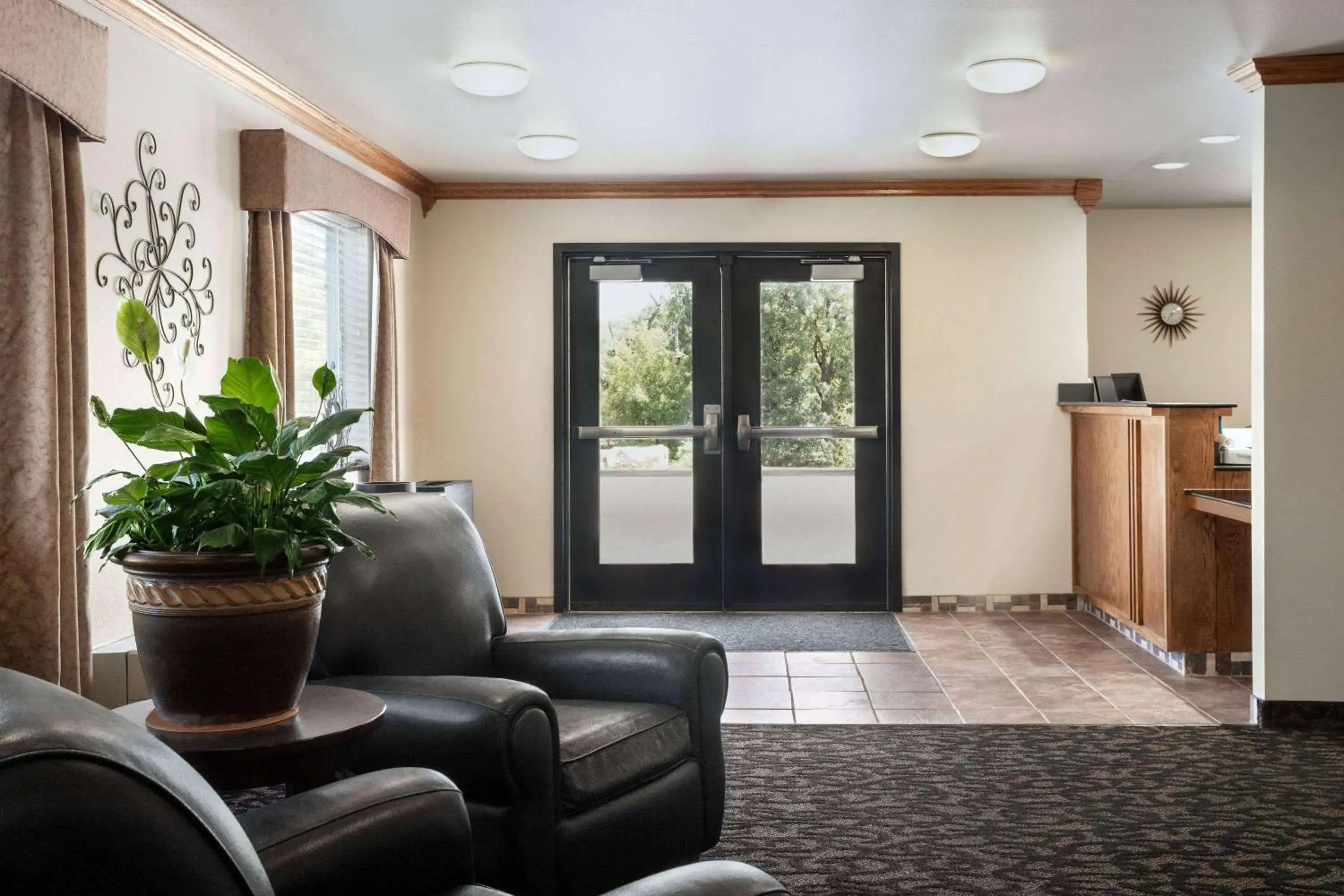 Lobby or reception in Travelodge by Wyndham McAlester Lobby or reception in Travelodge by Wyndham McAlester
