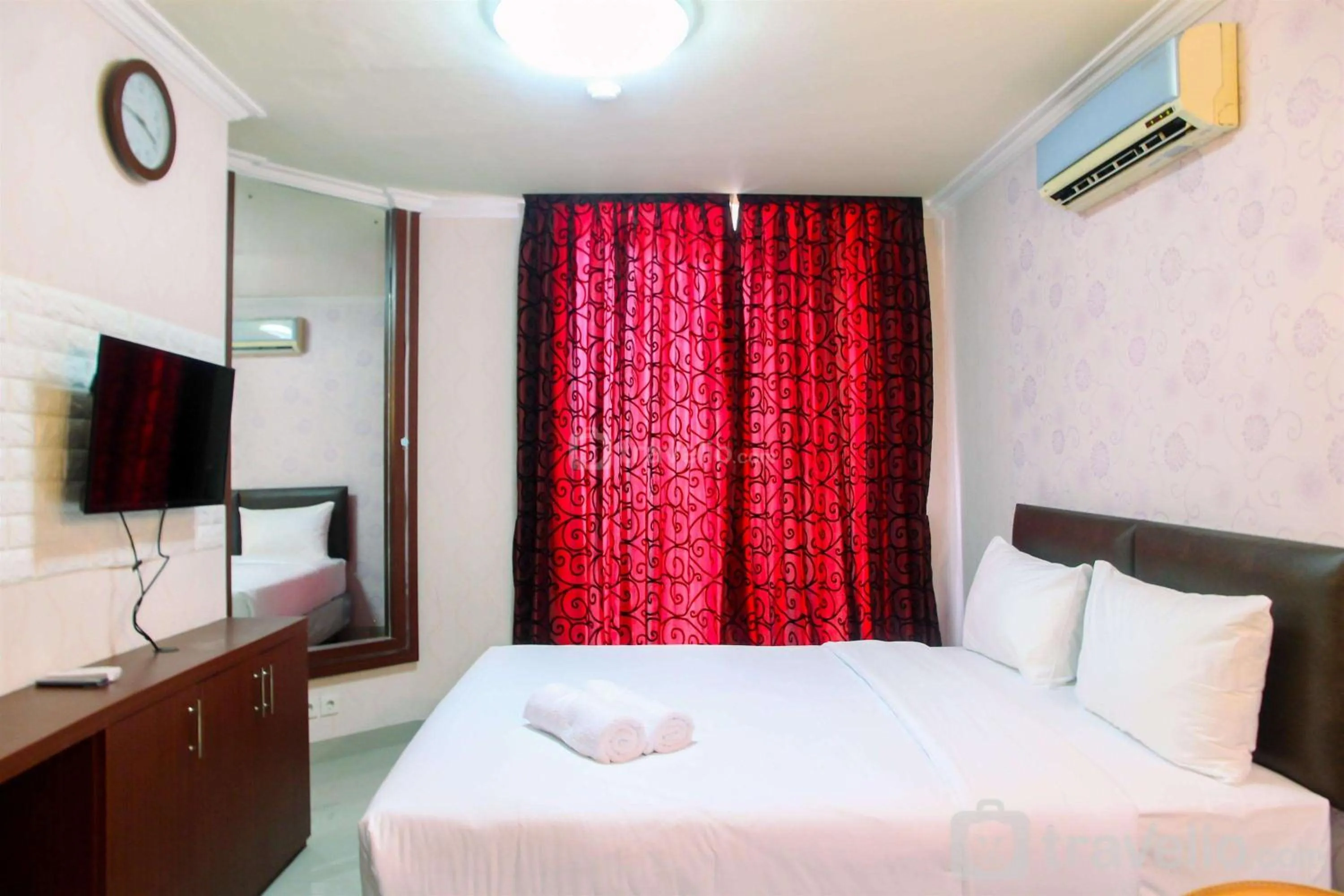 Relaxing Studio Apartment at Mangga Dua Residence By Travelio