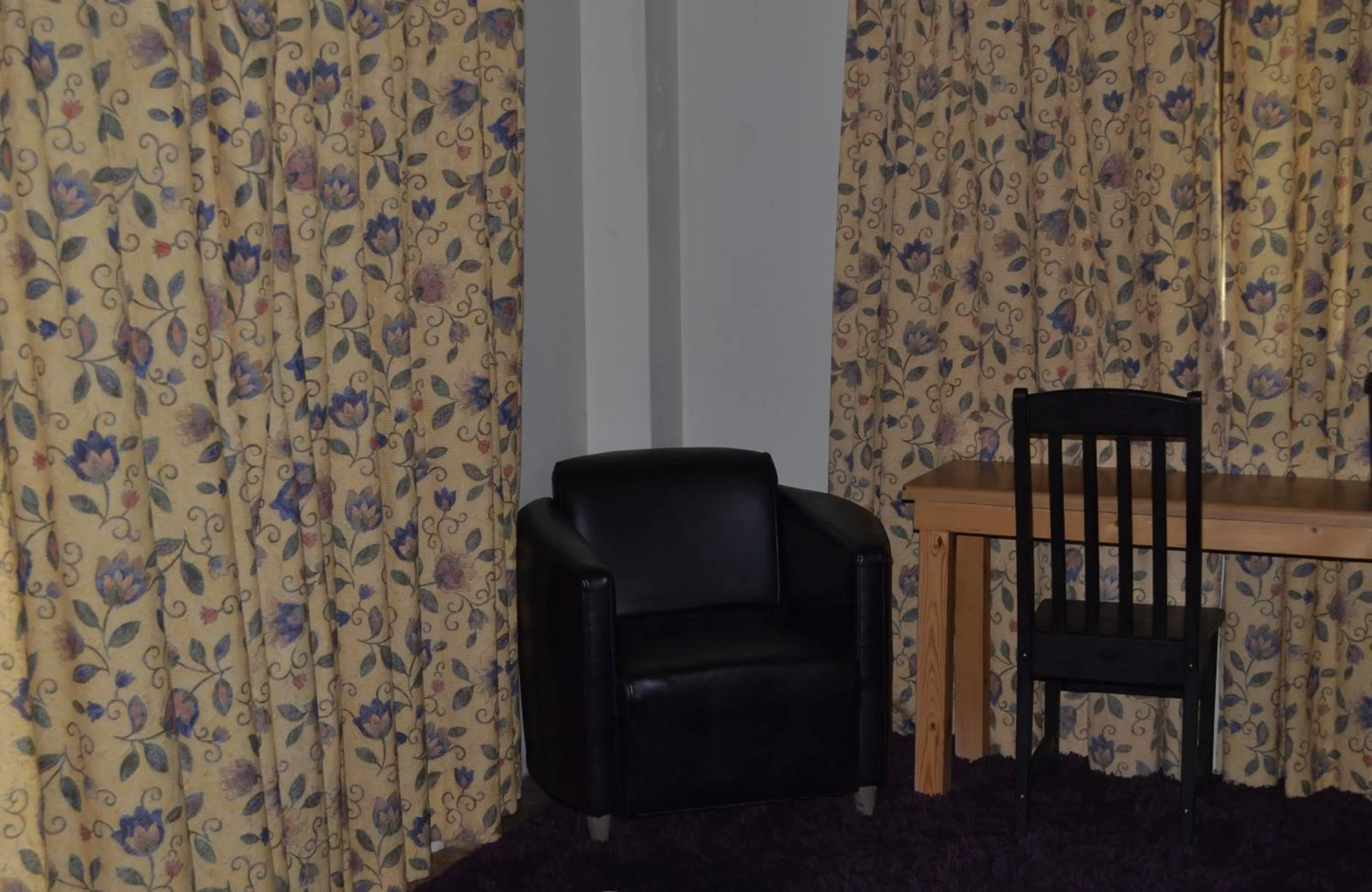 Seating area in Thorn Tree Bloemfontein