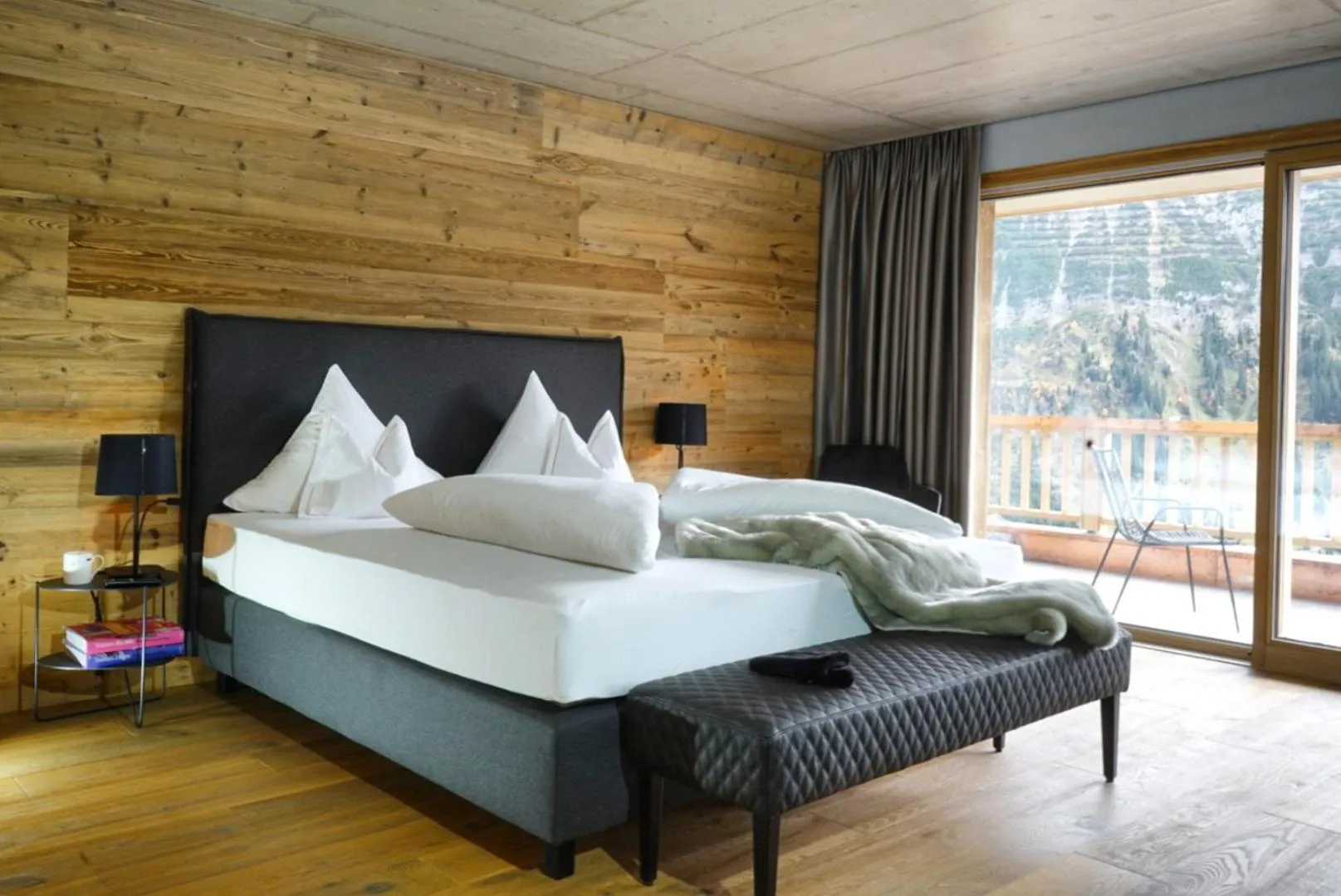 Bed in Skilodge Oberlech