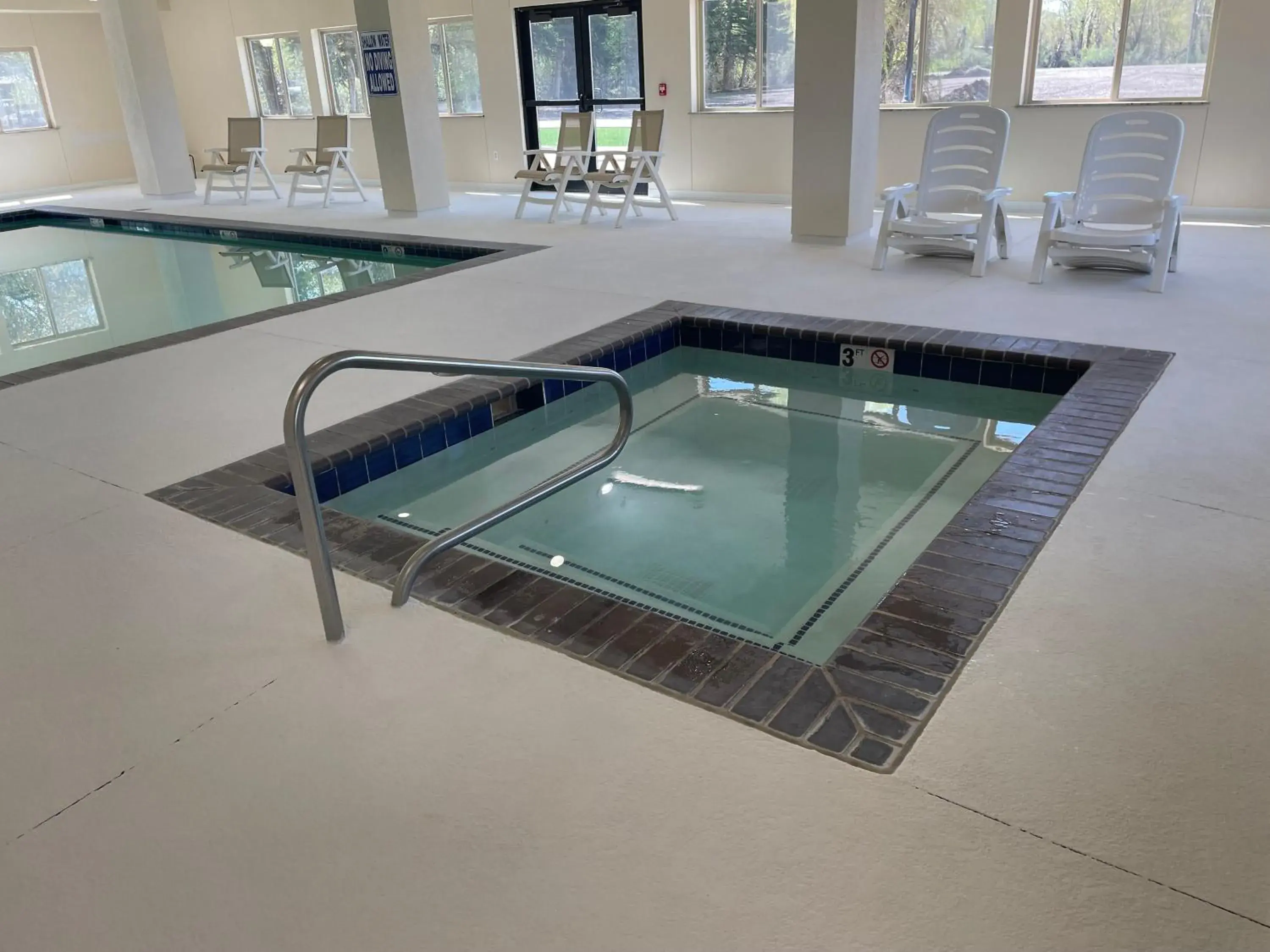 Pool view in Super 8 by Wyndham Montpelier Pool view in Super 8 by Wyndham Montpelier