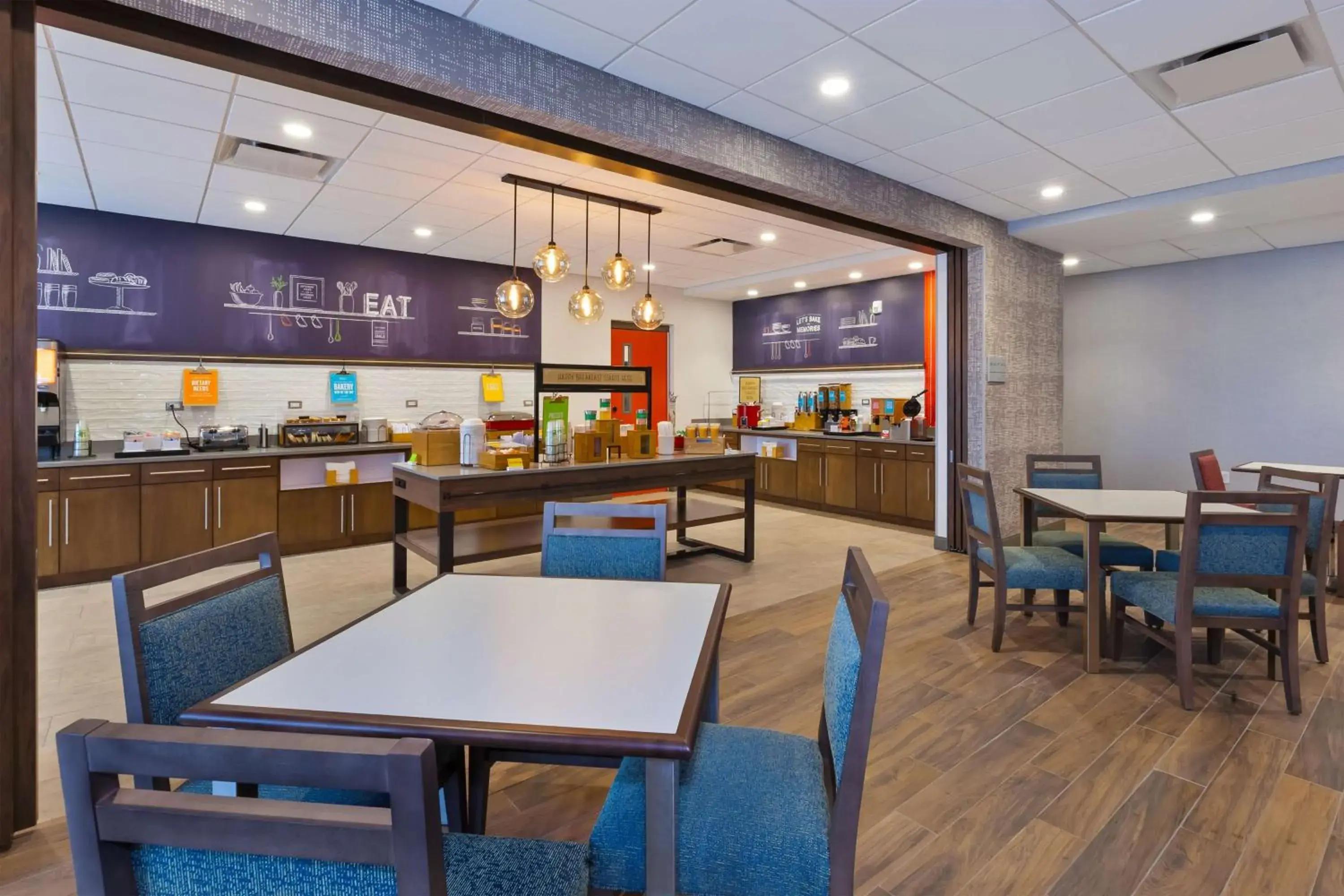 Breakfast in Hampton Inn Cape Cod Canal Breakfast in Hampton Inn Cape Cod Canal