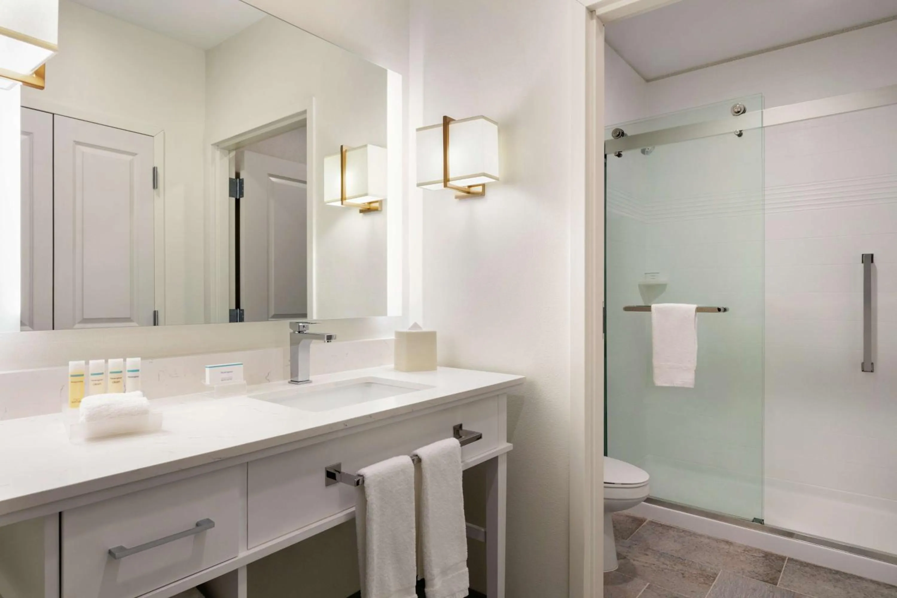 Bathroom in Homewood Suites By Hilton Horsham Willow Grove
