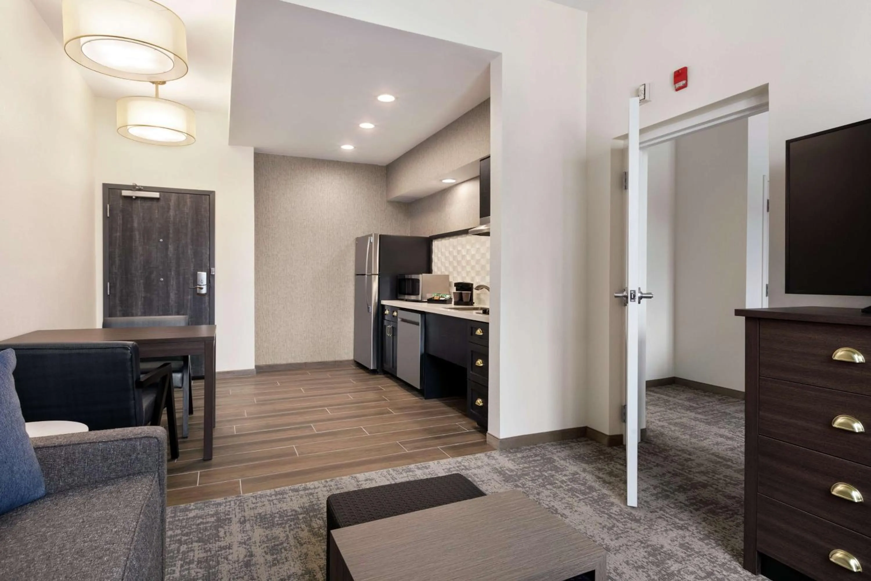Living room in Homewood Suites By Hilton Horsham Willow Grove