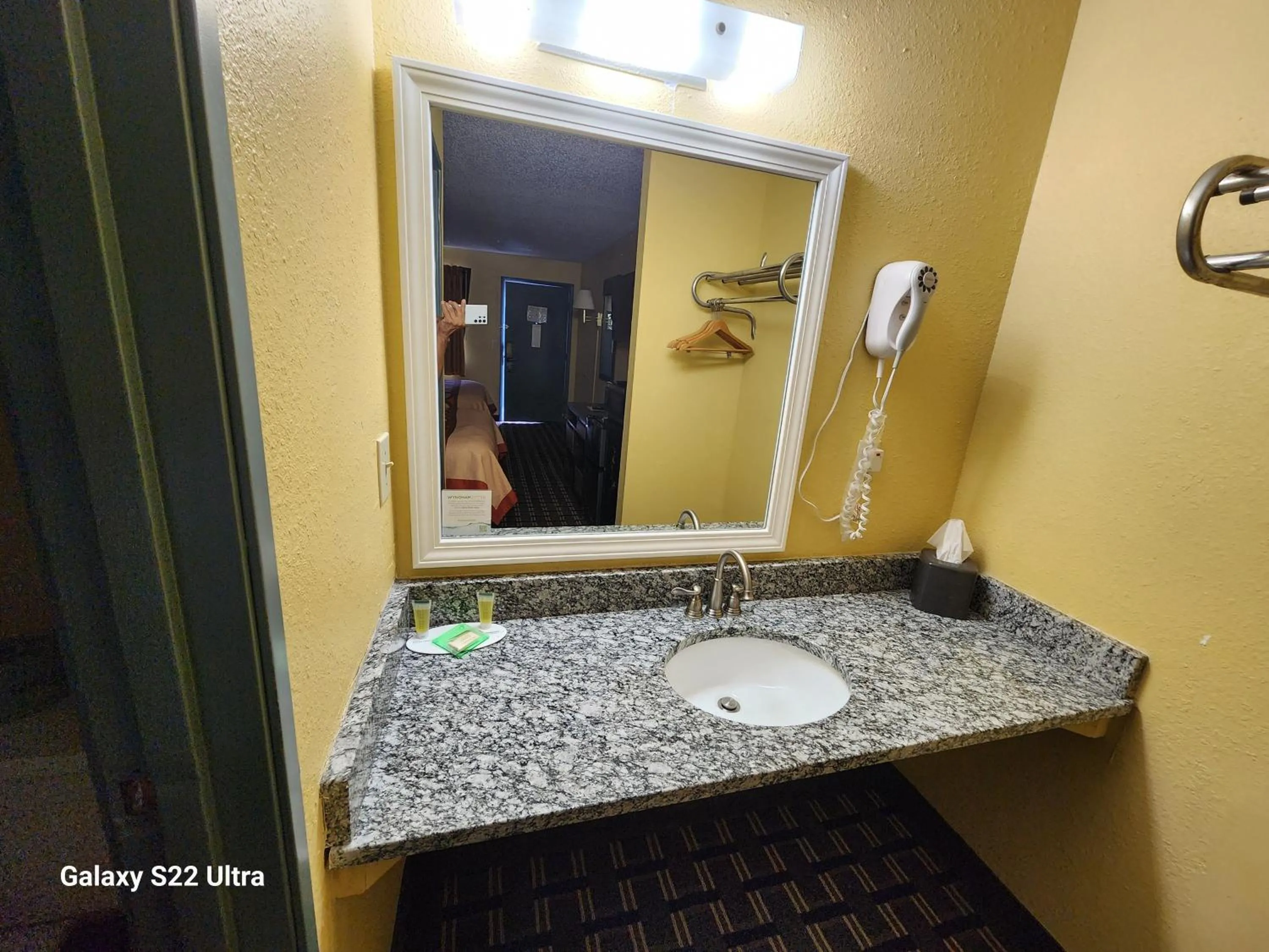 Super 8 by Wyndham Newcomerstown