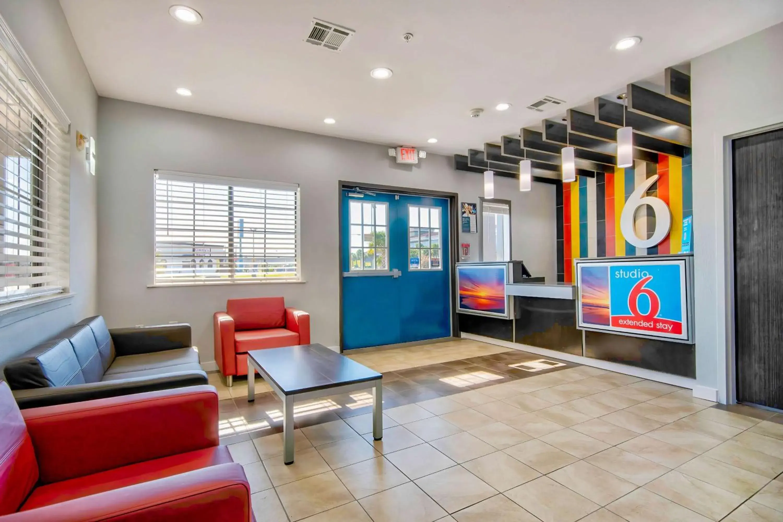 Lobby or reception in Studio 6-Port Arthur, TX - SE Lobby or reception in Studio 6-Port Arthur, TX - SE